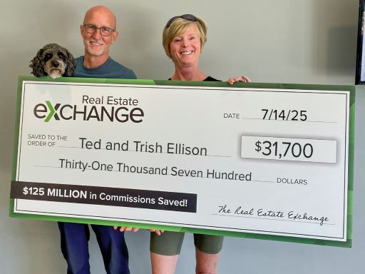 Trish & Ted - 2885 Woodrow Dr NE, Swisher, IA