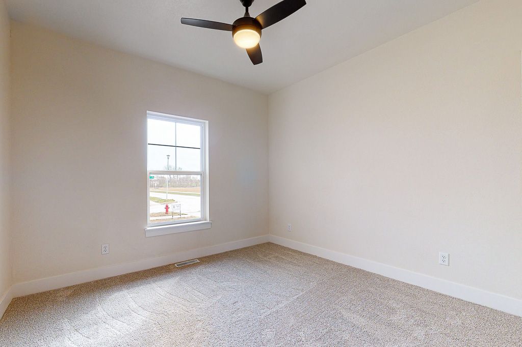 4020 Aster Ct, Marion, IA, Image 13