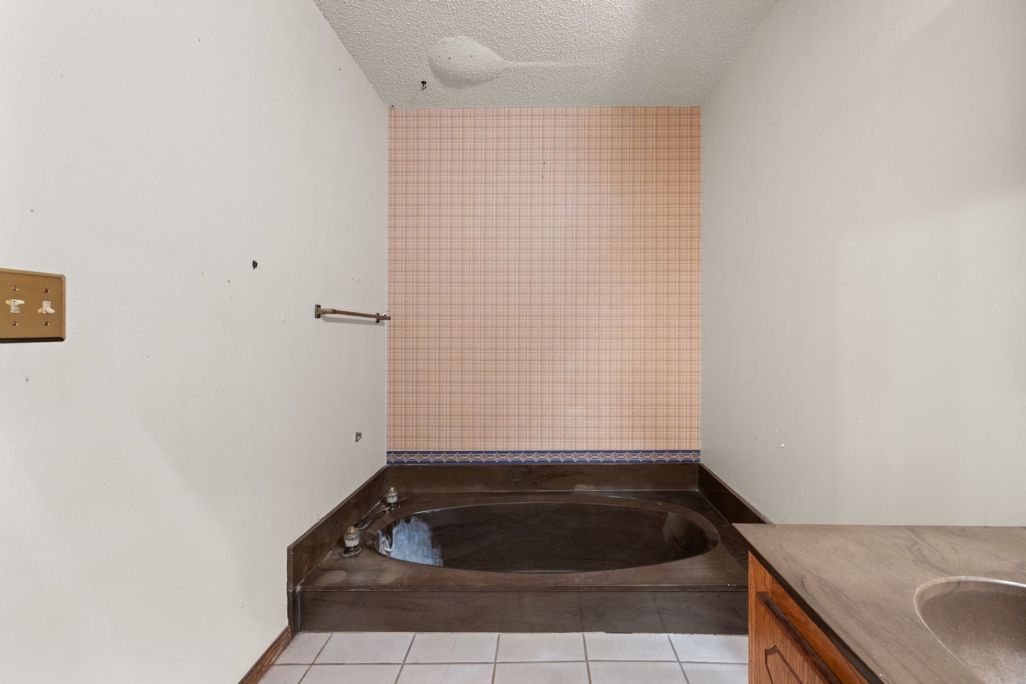 636 E Lea Terrace, Mustang, OK, Image 24