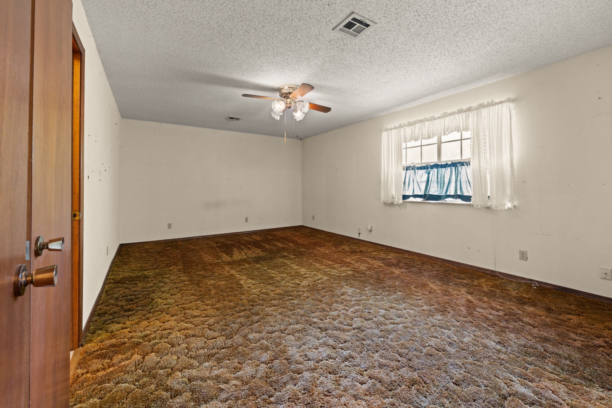 636 E Lea Terrace, Mustang, OK, Image 25