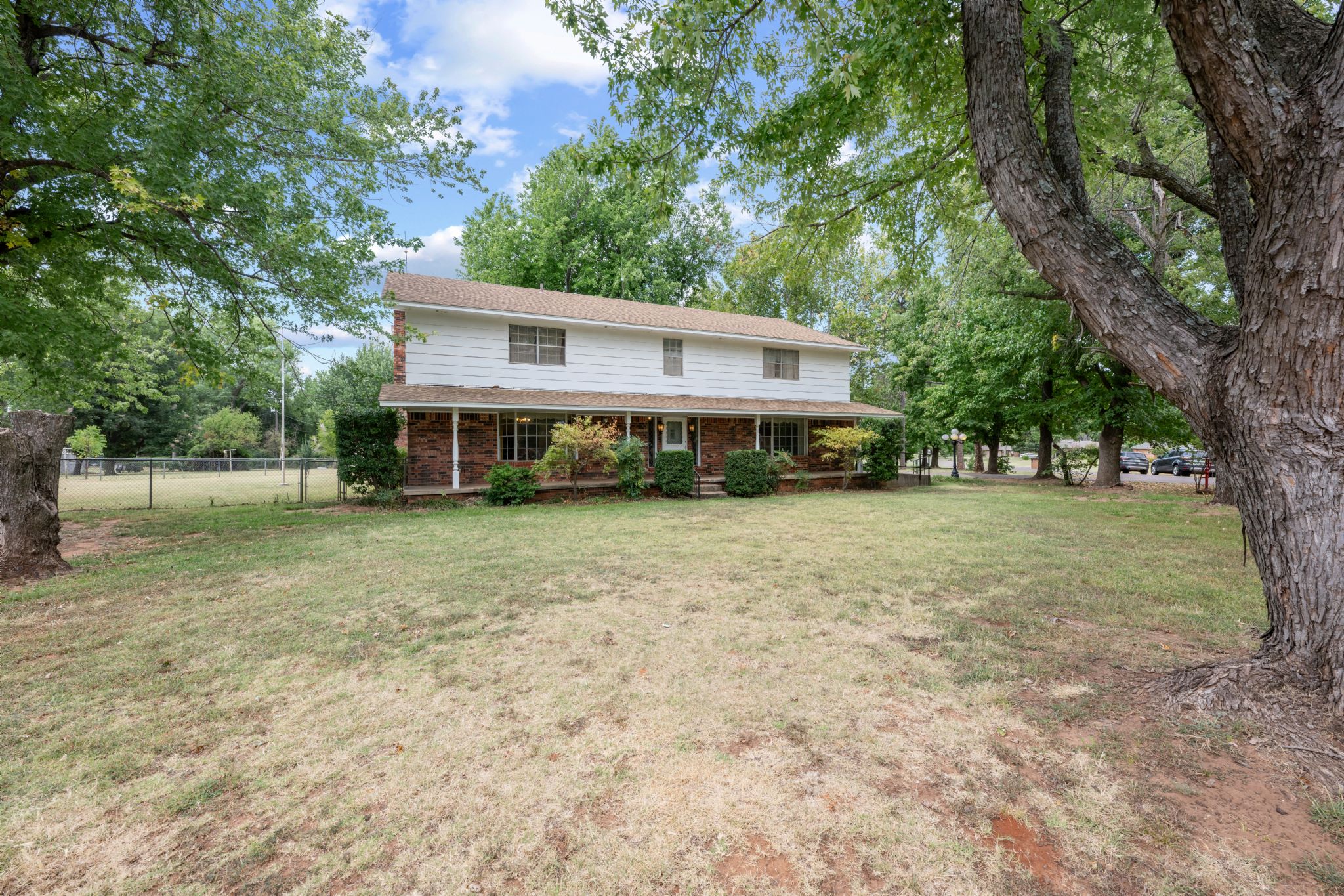 636 E Lea Terrace, Mustang, OK, Image 1