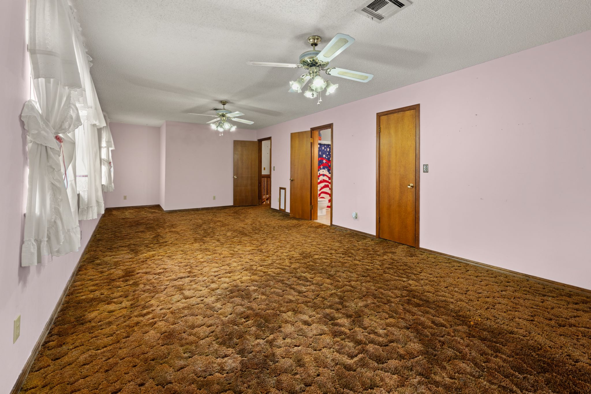 636 E Lea Terrace, Mustang, OK, Image 38