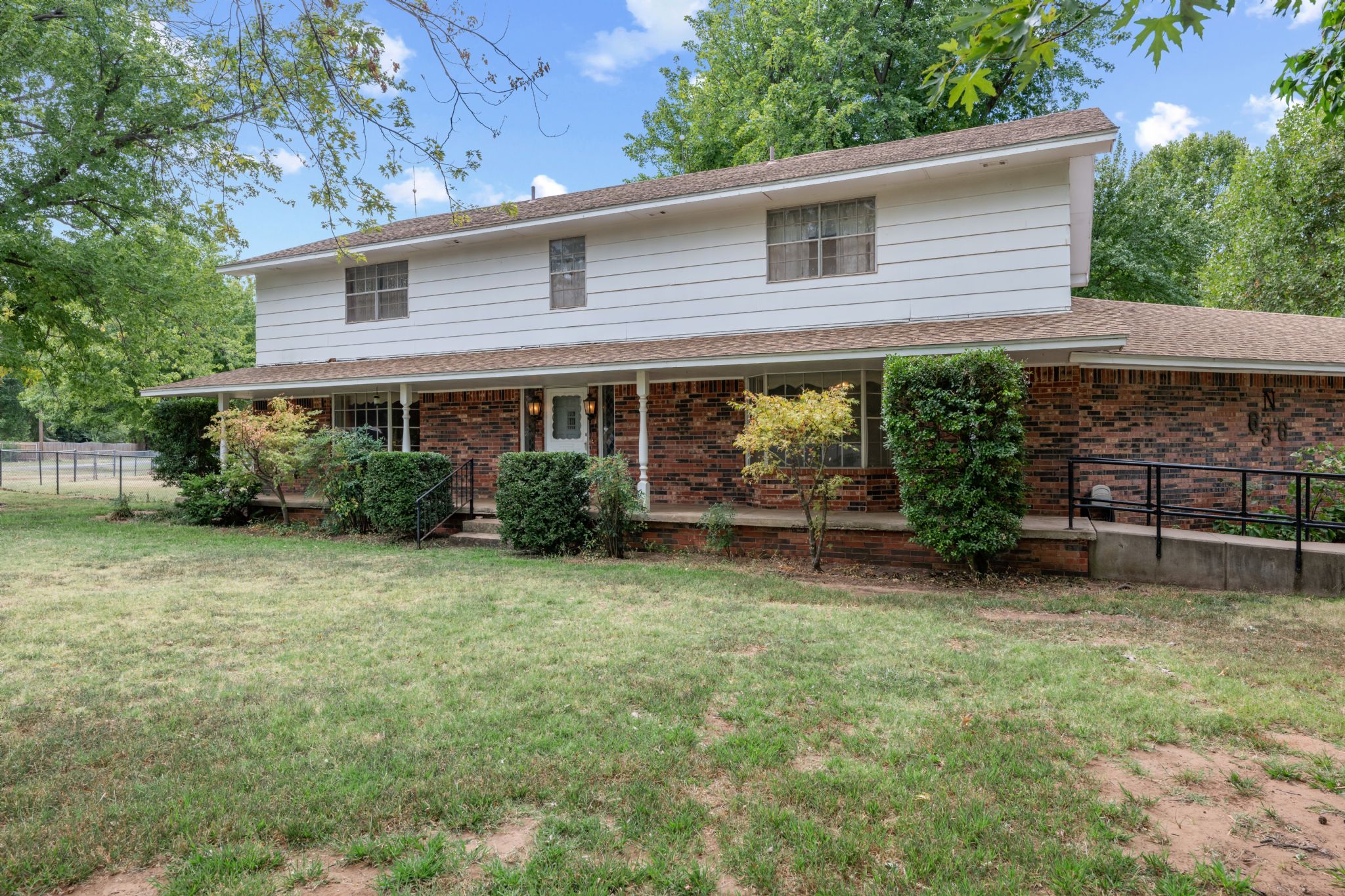636 E Lea Terrace, Mustang, OK, Image 2