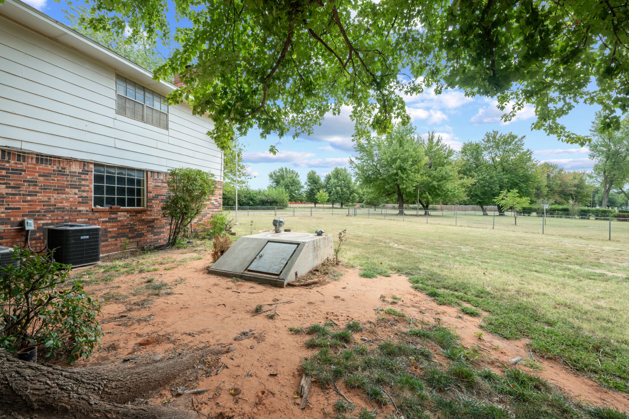 636 E Lea Terrace, Mustang, OK, Image 43