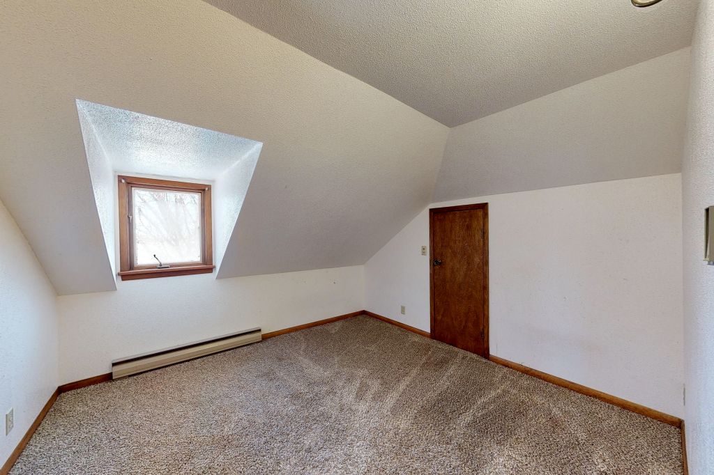 502 East Marion Street, Monroe, IA, Image 19