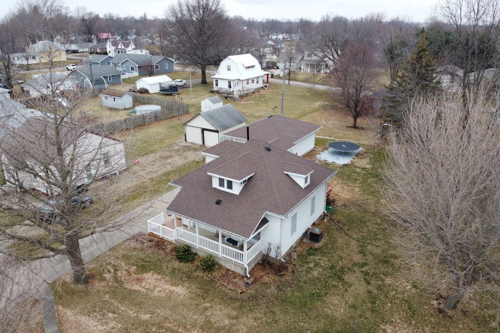 502 East Marion Street, Monroe, IA, Image 28