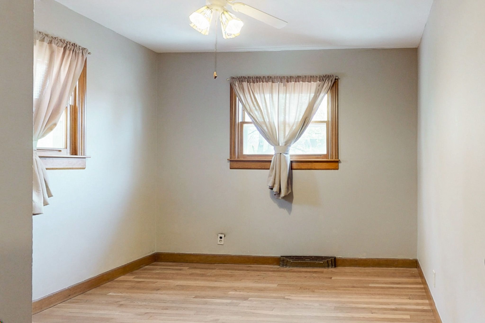 506 Park Ct.,&nbsp;Fox River Grove,&nbsp;IL,&nbsp;Image&nbsp;15
