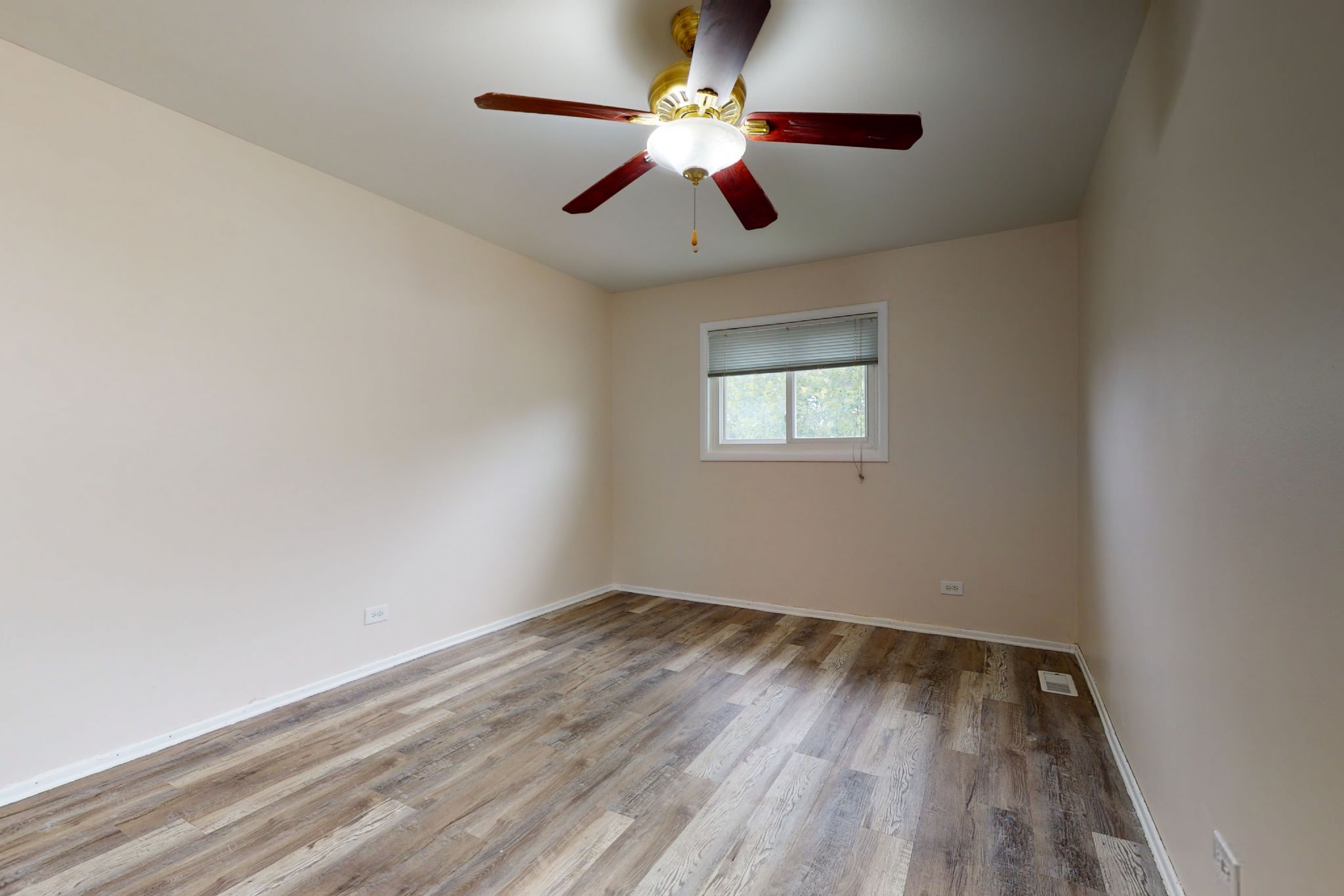 291 W. Berkley Ln., Hoffman Estates, IL, Image 15