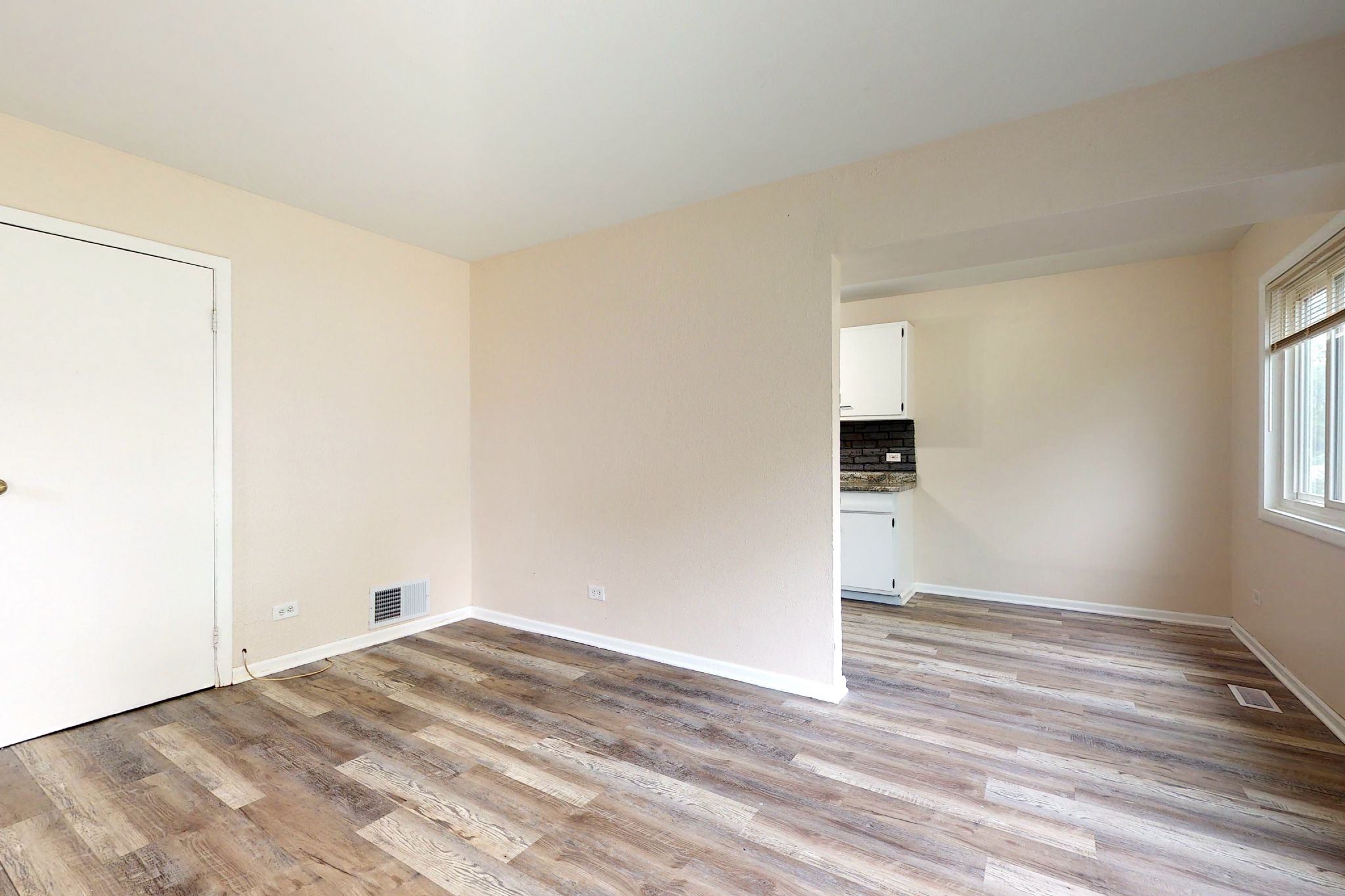 291 W. Berkley Ln., Hoffman Estates, IL, Image 3