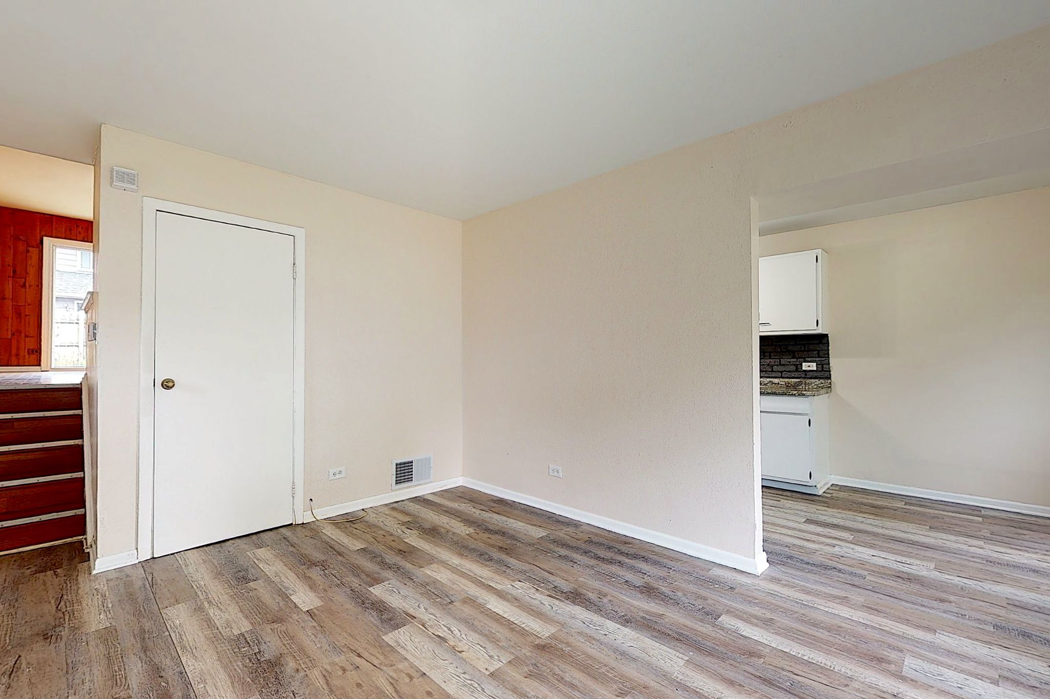 291 W. Berkley Ln., Hoffman Estates, IL, Image 4