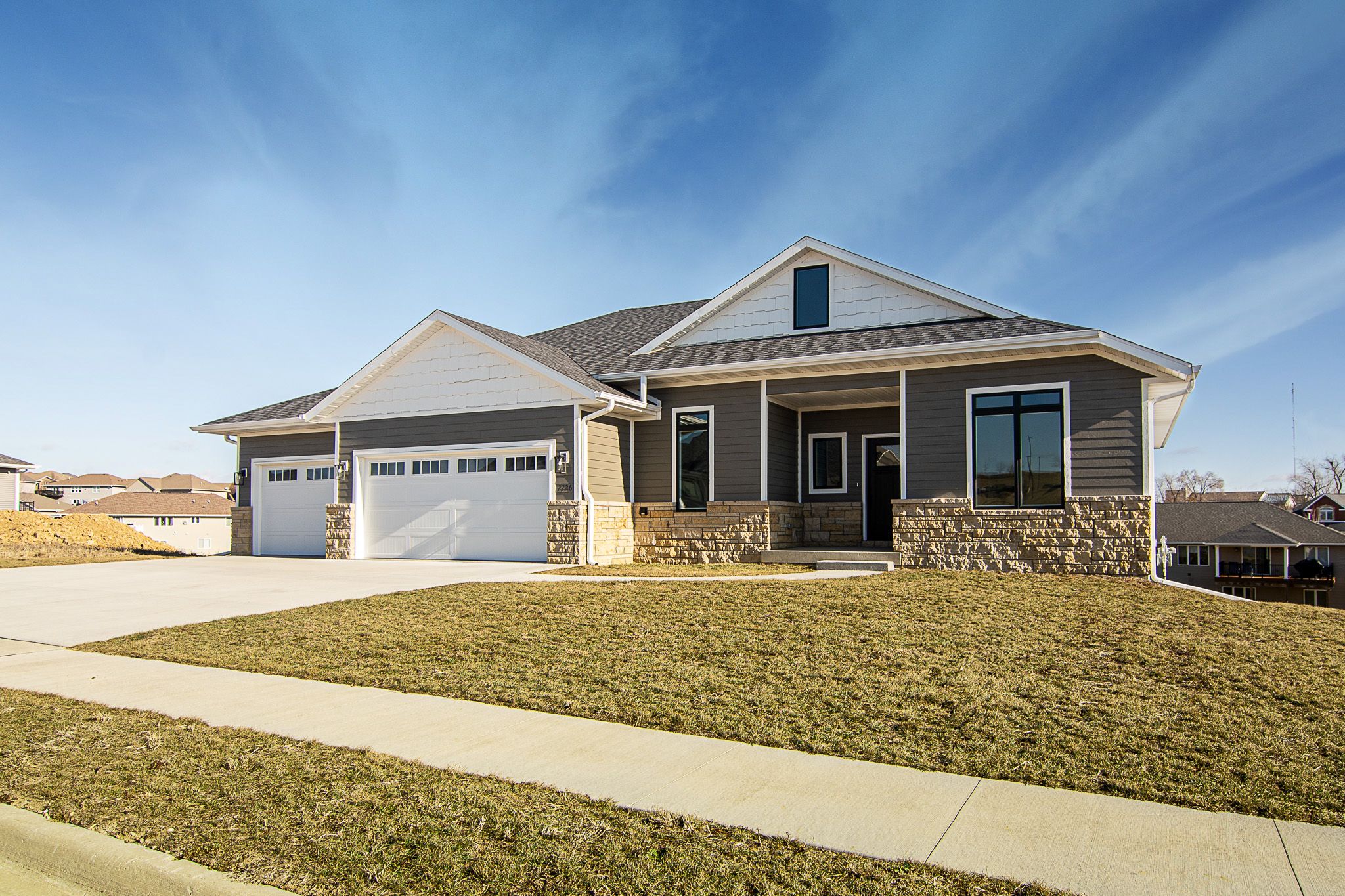 2226 Eldie Dr, Dubuque, IA, Image 1
