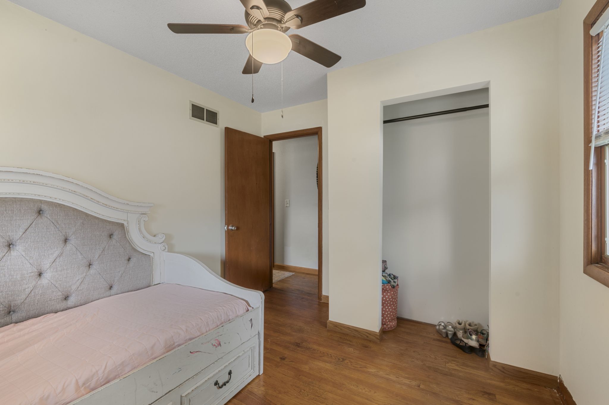 1647 Hollywood Boulevard, Iowa City, IA, Image 26