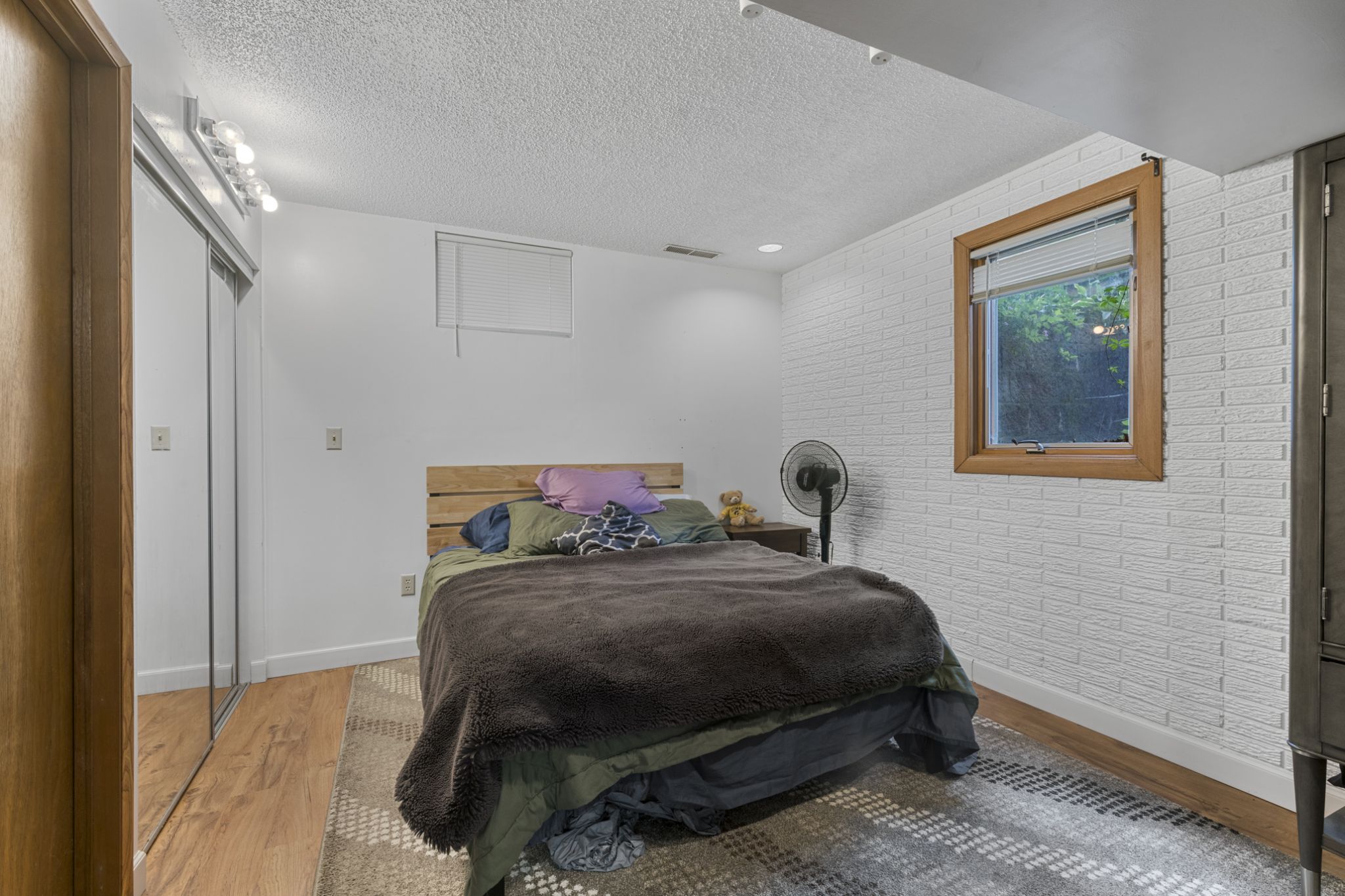1647 Hollywood Boulevard, Iowa City, IA, Image 30