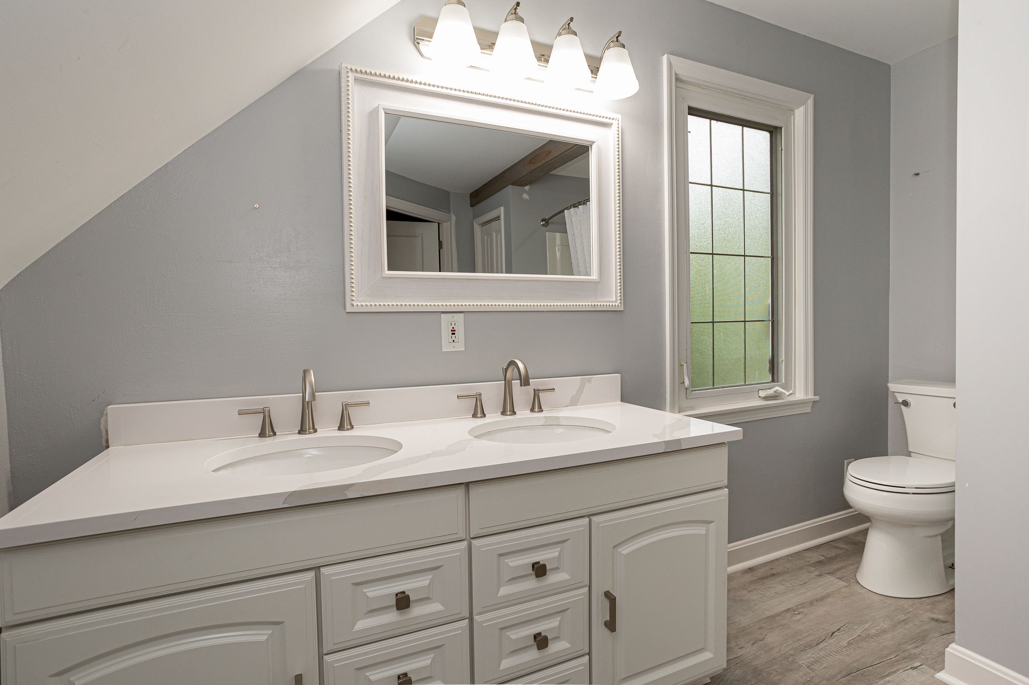 453 Grant St, Bettendorf, IA, Image 27