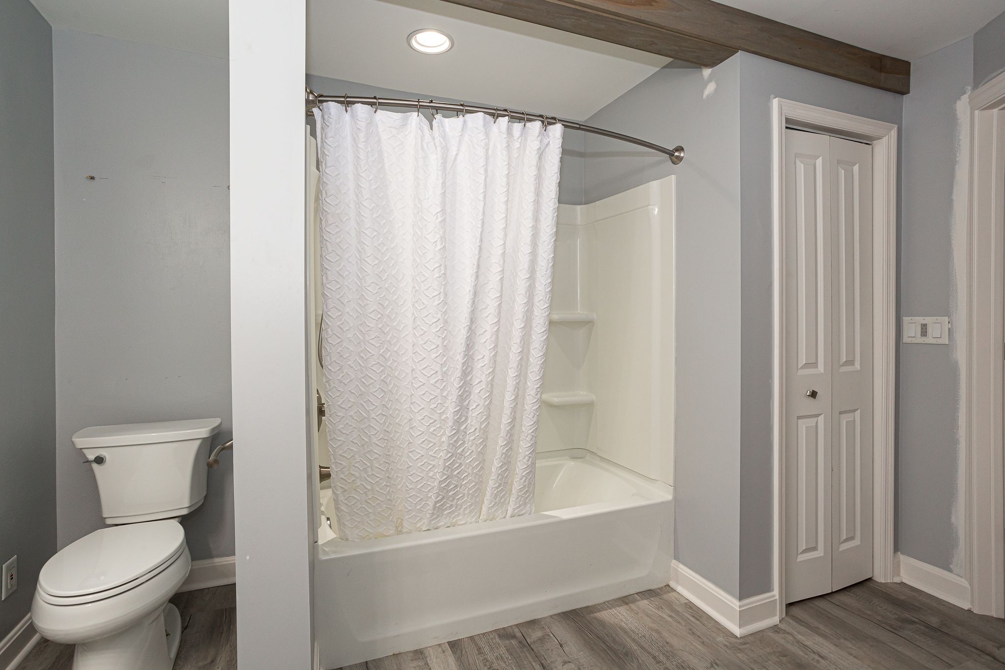 453 Grant St, Bettendorf, IA, Image 28
