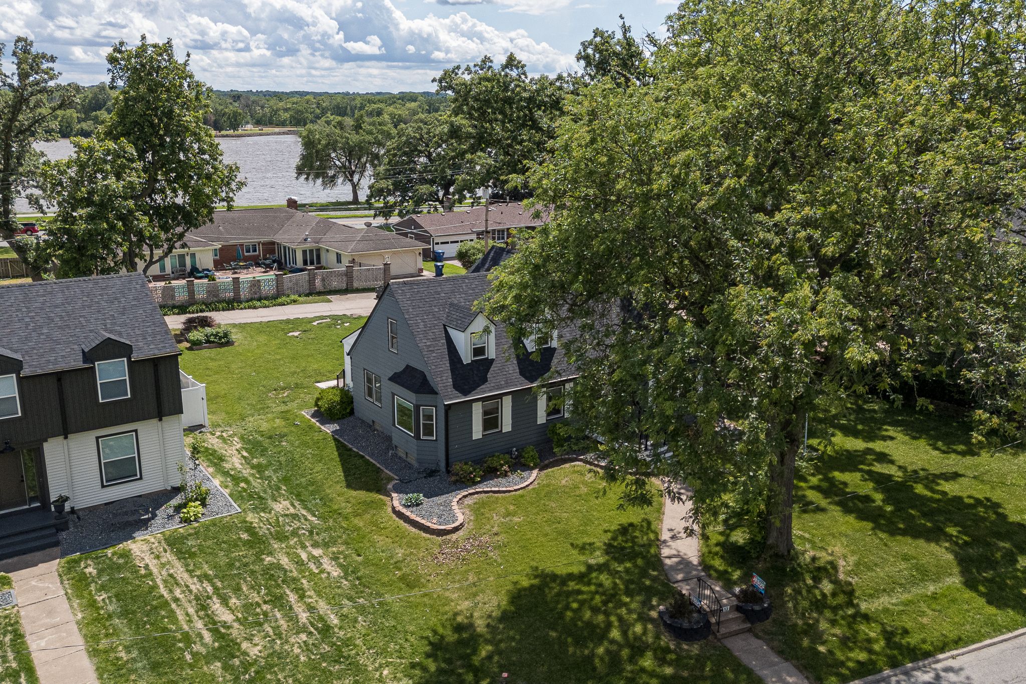 453 Grant St, Bettendorf, IA, Image 1