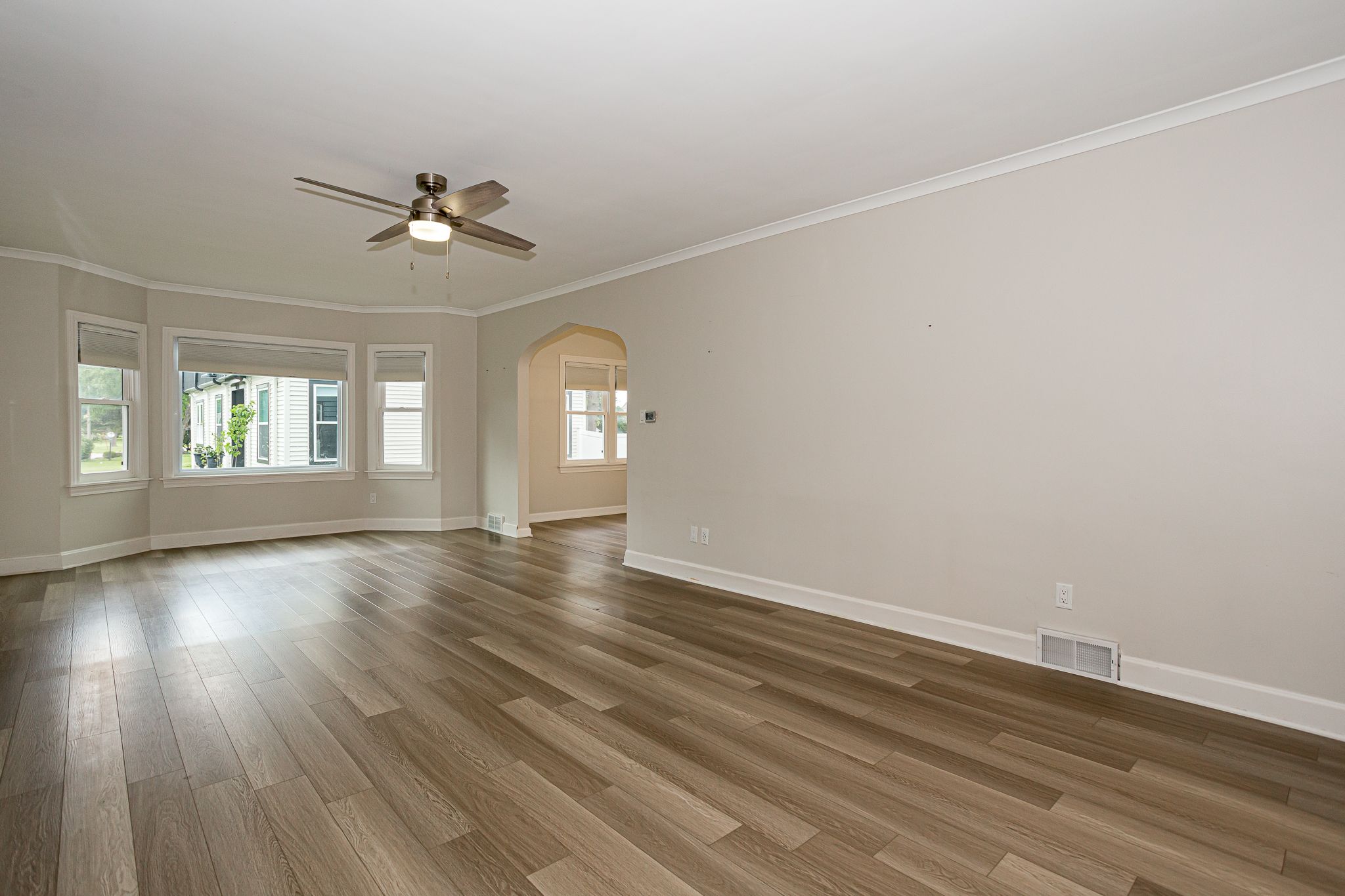 453 Grant St, Bettendorf, IA, Image 4