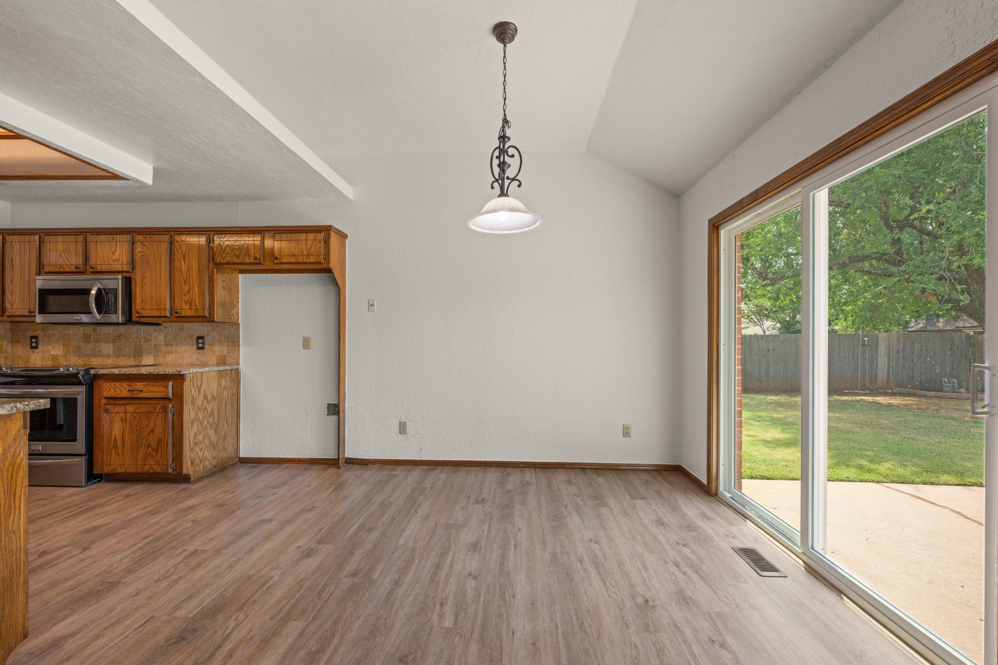 1018 NW 168th St, Edmond, OK, Image 16