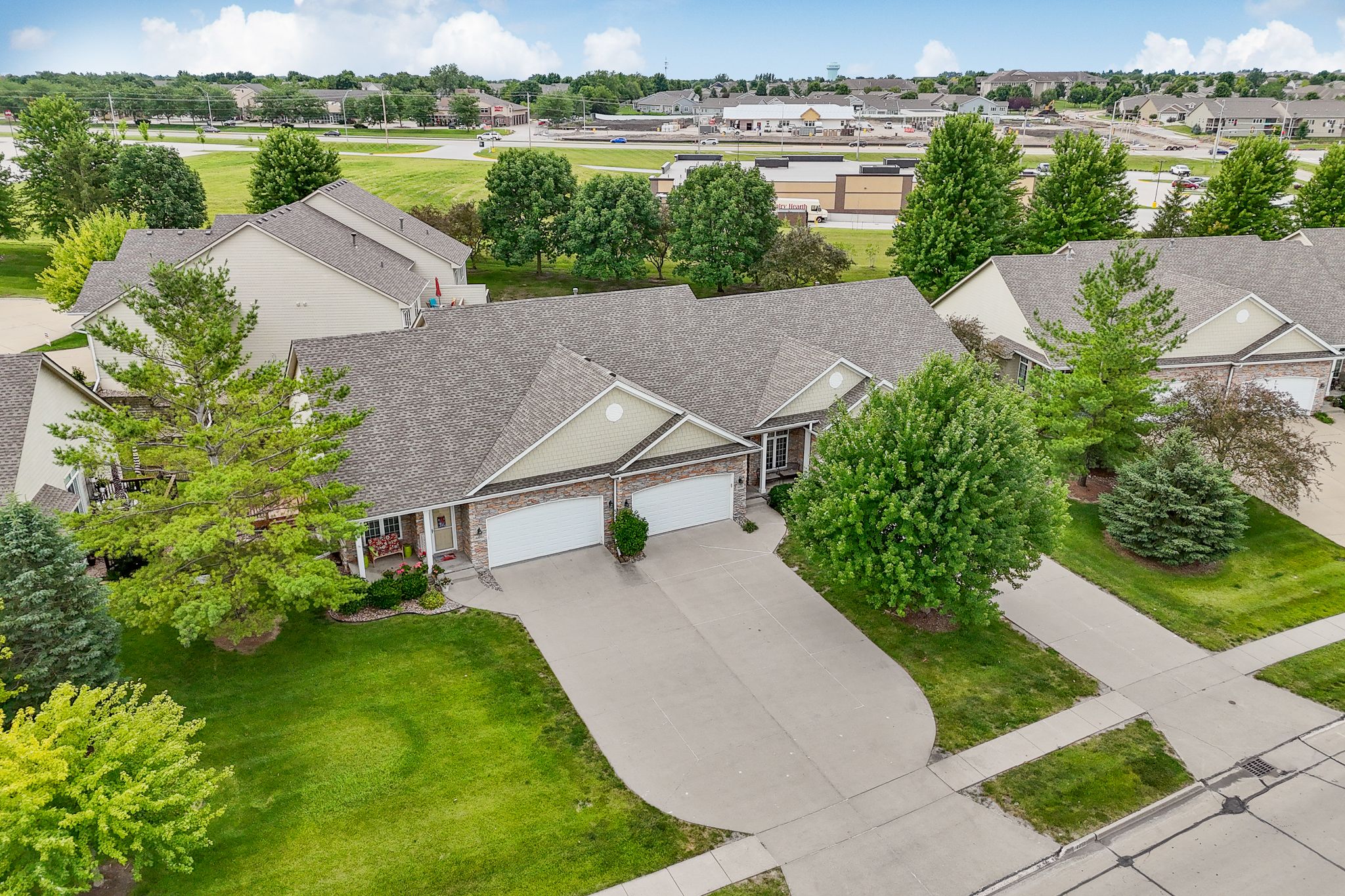 16050 Sheridan Ave, Clive, IA, Image 2