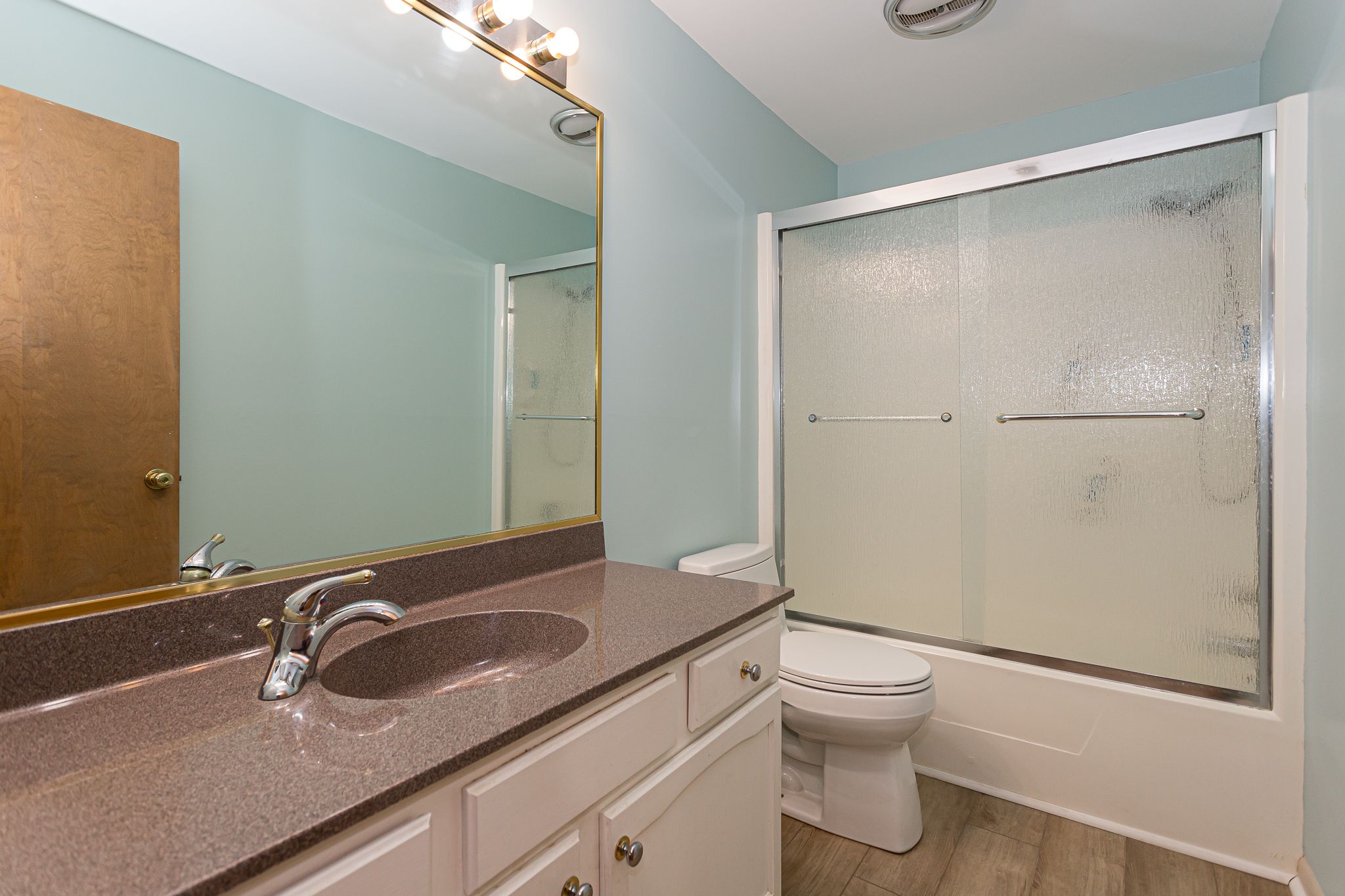 28018 230th Street, Le Claire, IA, Image 42