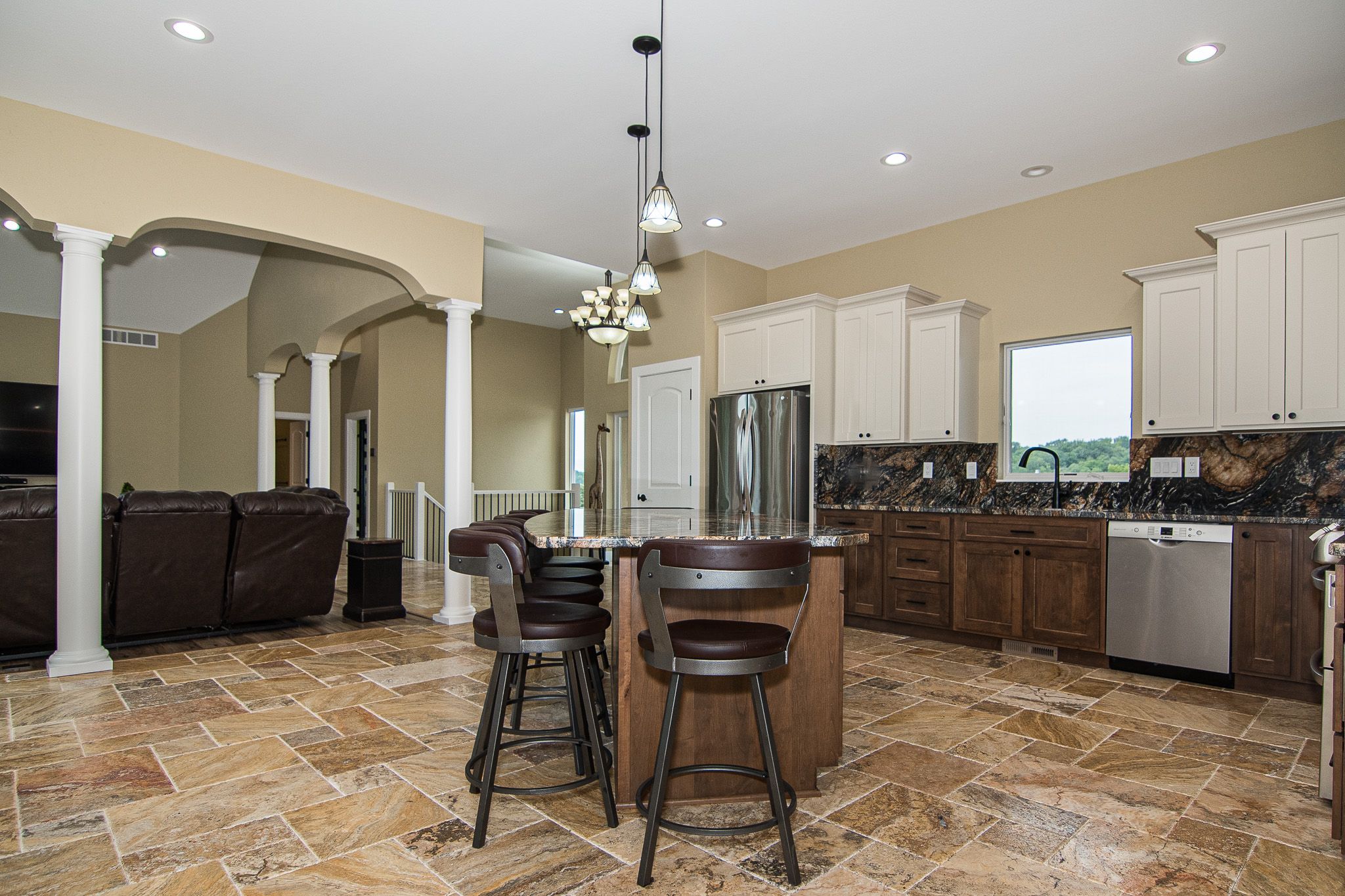 1735 Creek Wood Drive, Dubuque, IA, Image 9