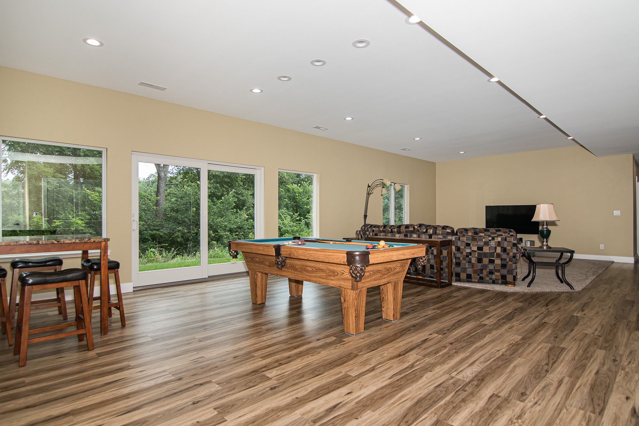 1735 Creek Wood Drive, Dubuque, IA, Image 38