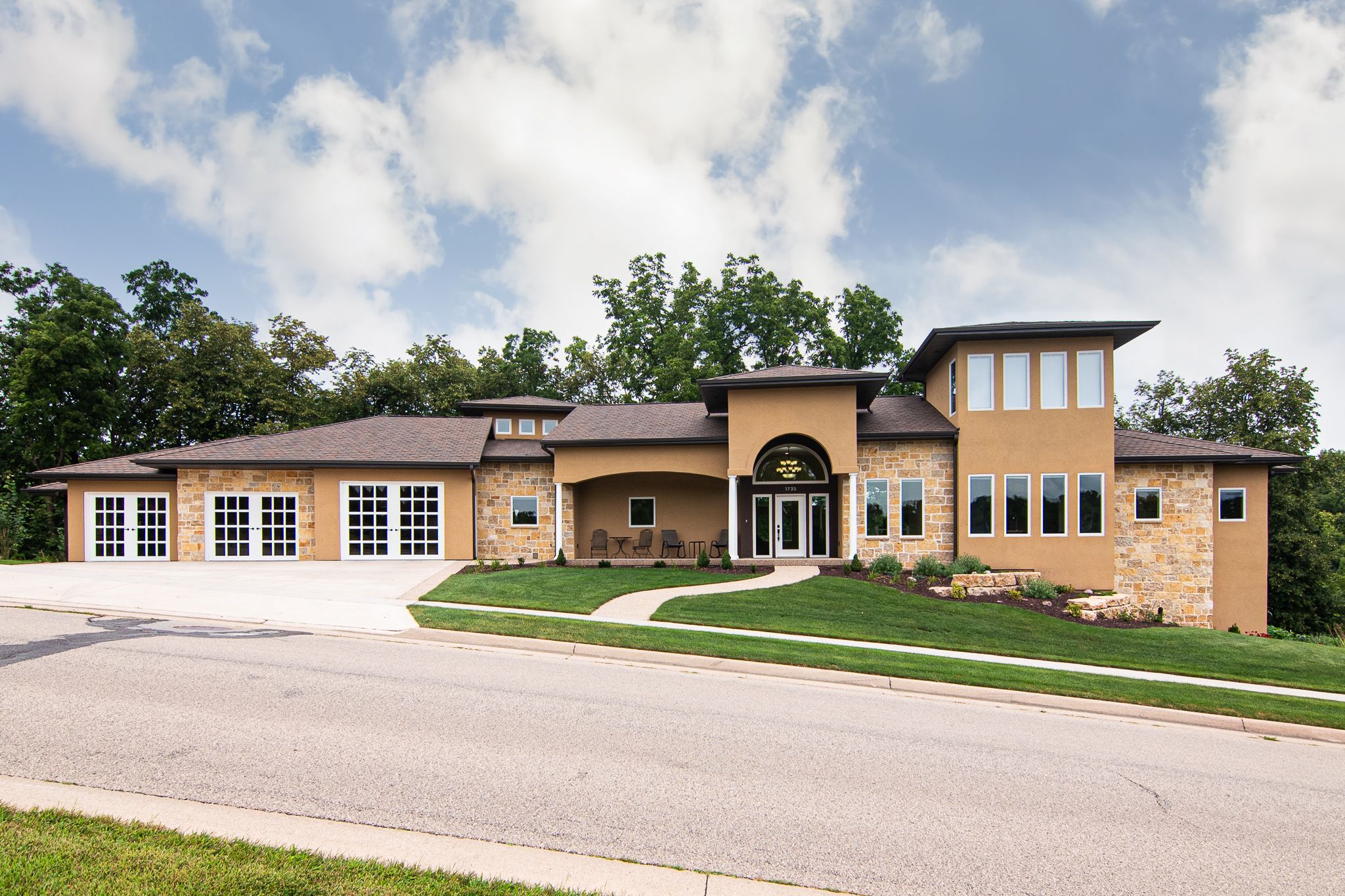1735 Creek Wood Drive, Dubuque, IA, Image 57