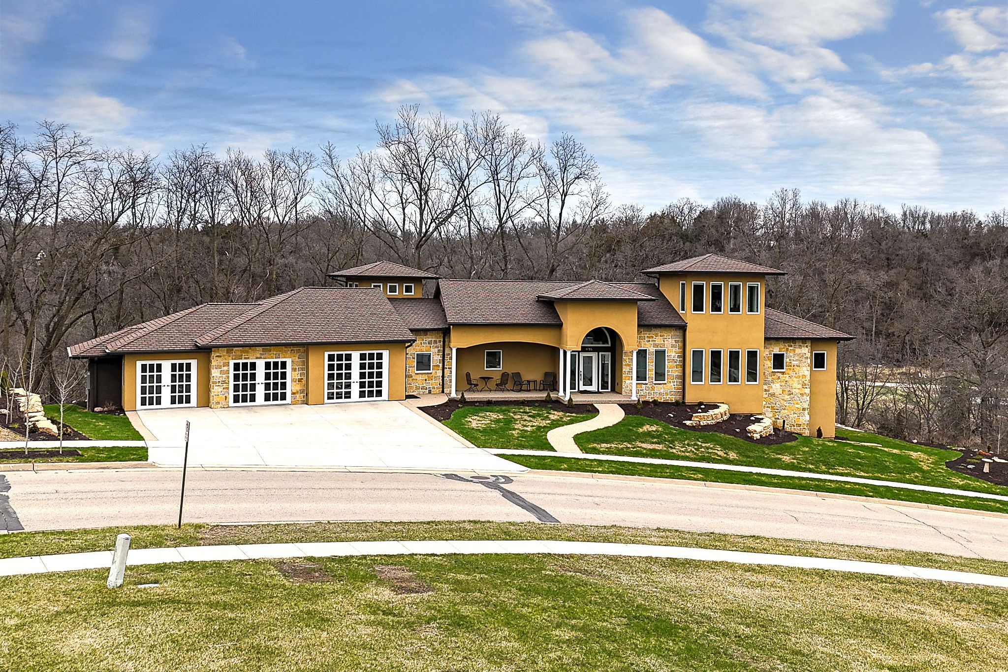 1735 Creek Wood Drive, Dubuque, IA, Image 61