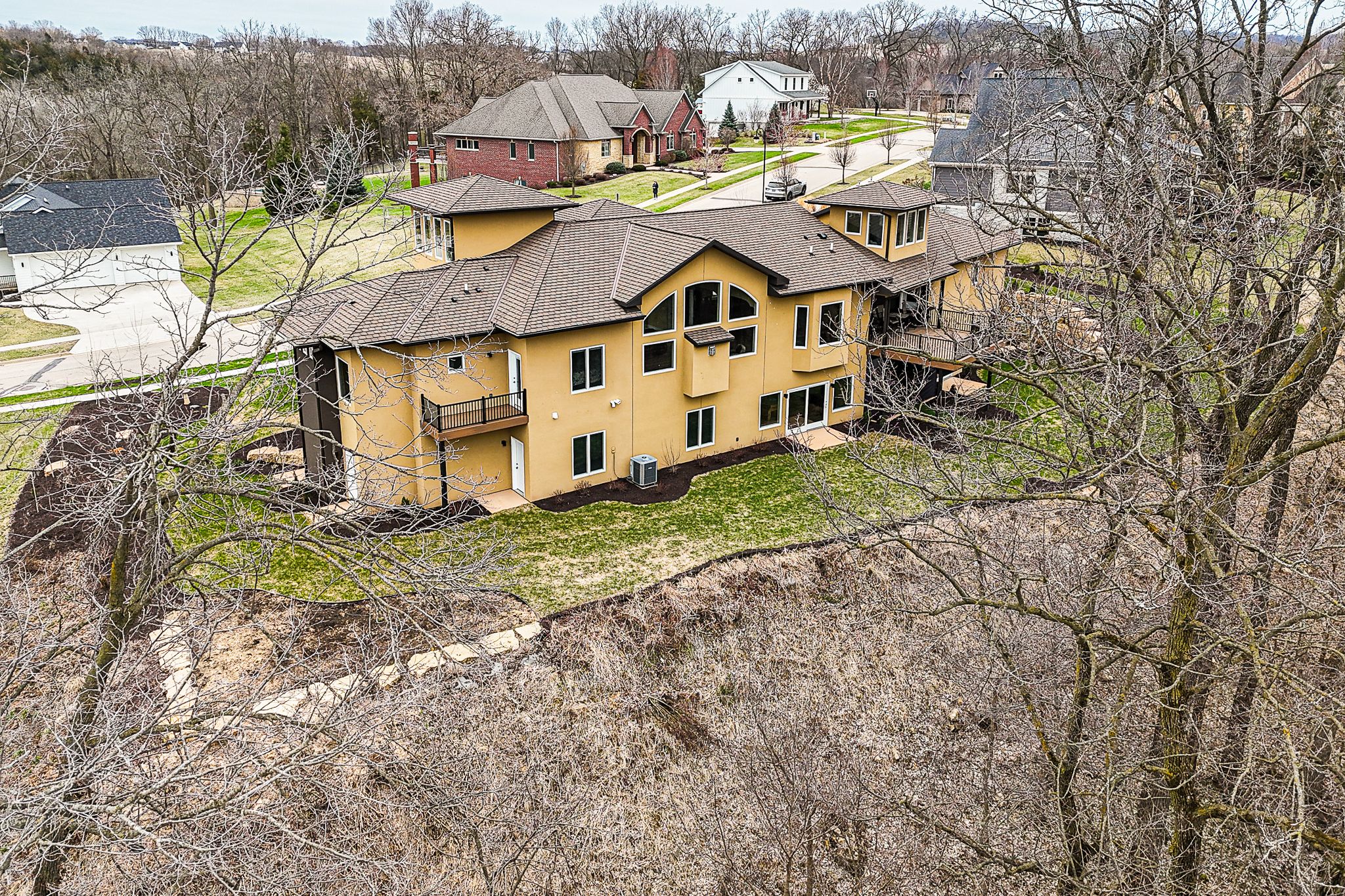 1735 Creek Wood Drive, Dubuque, IA, Image 68