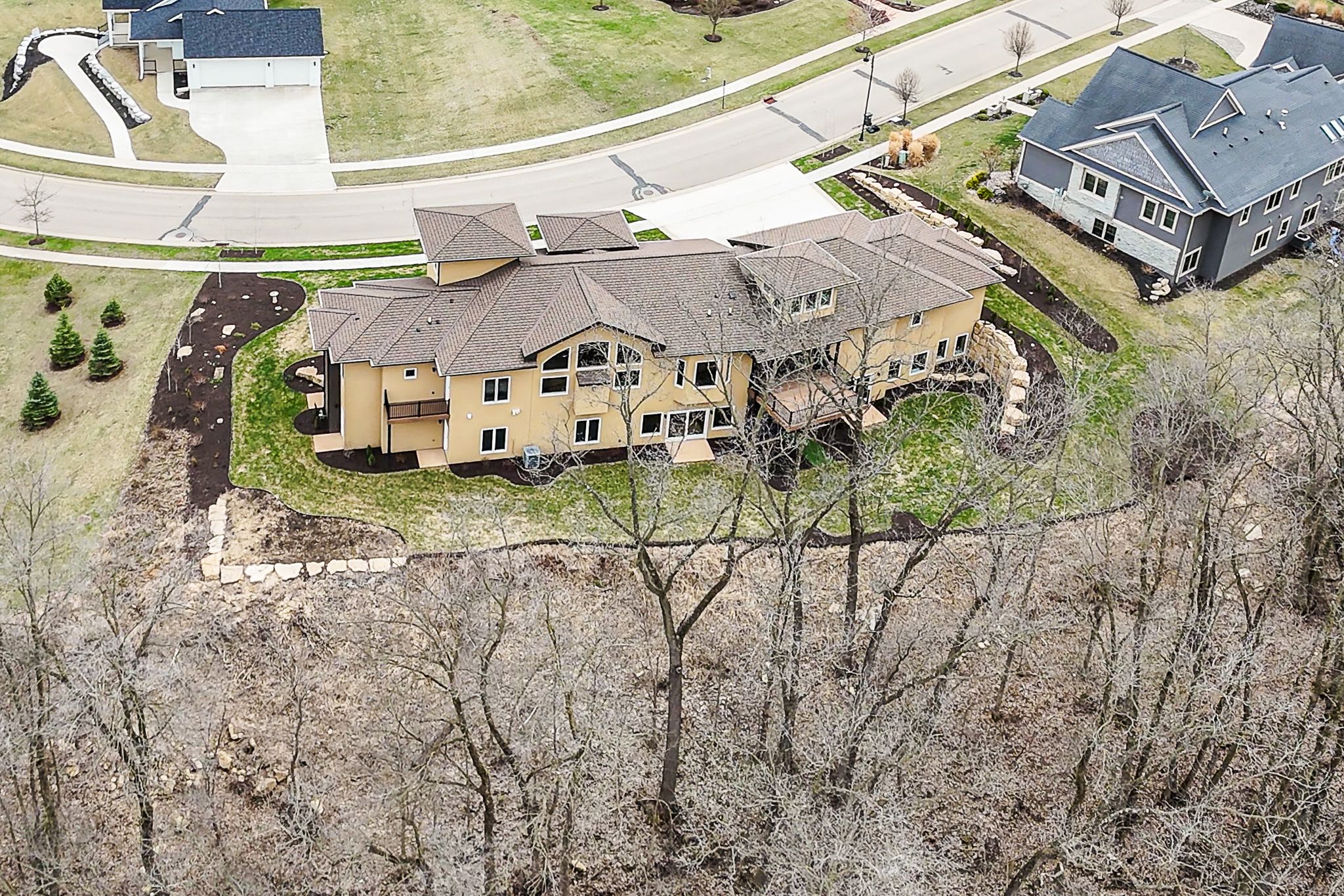 1735 Creek Wood Drive, Dubuque, IA, Image 73