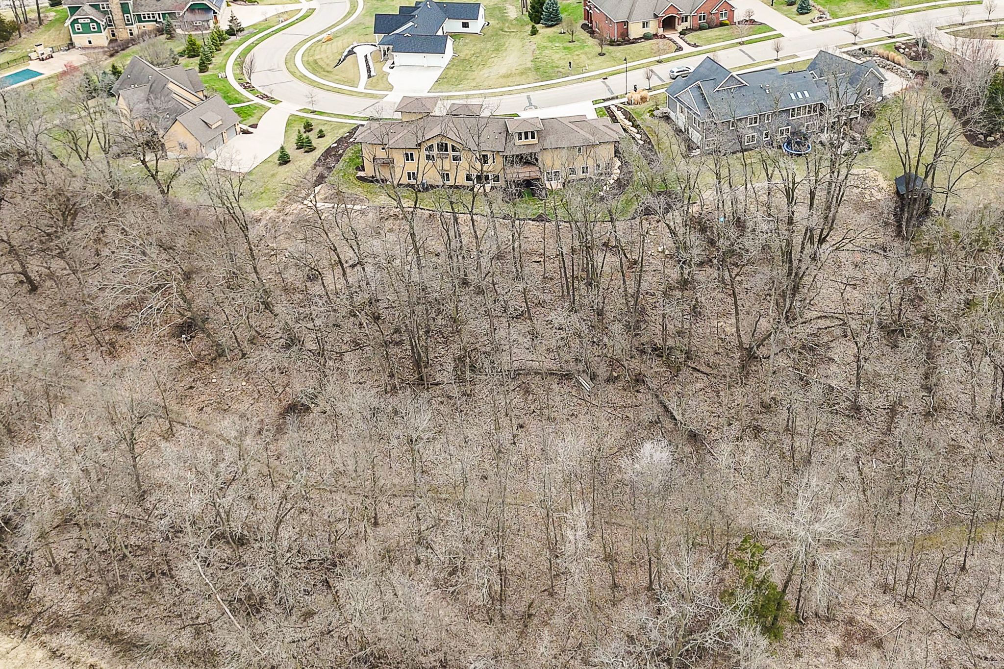 1735 Creek Wood Drive, Dubuque, IA, Image 75