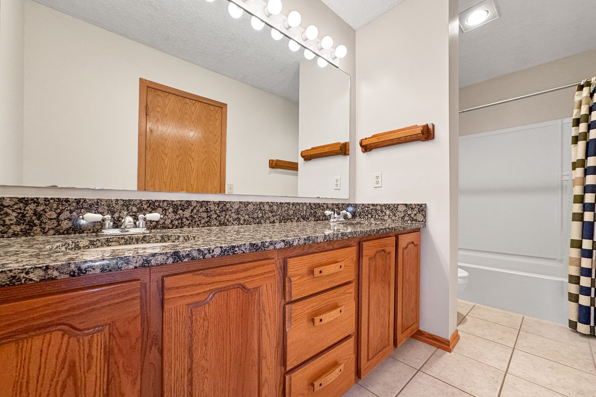 32335 Wildwood Drive, Adel, IA, Image 24
