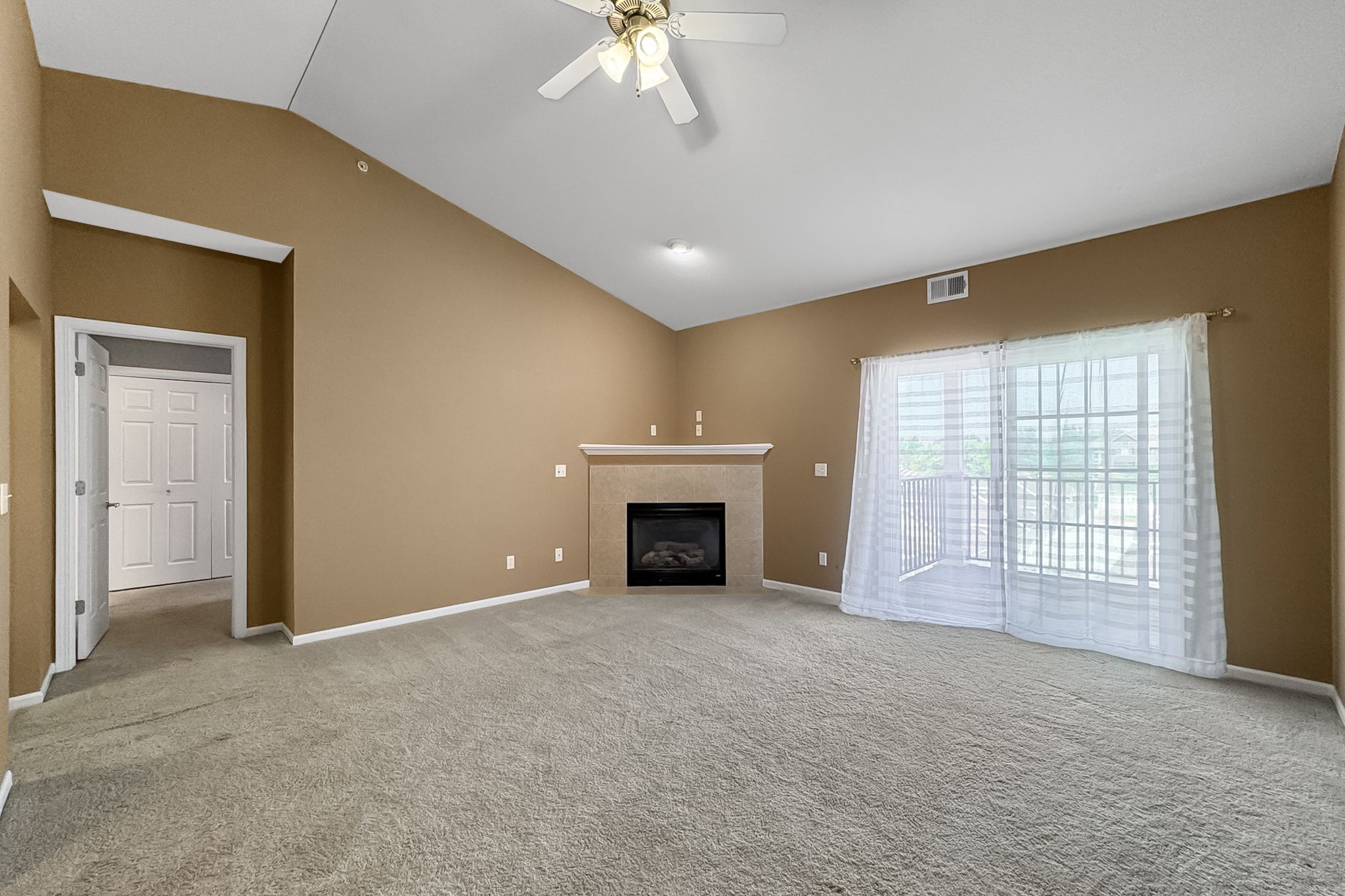 6255 Beechtree Dr, West Des Moines, IA, Image 2