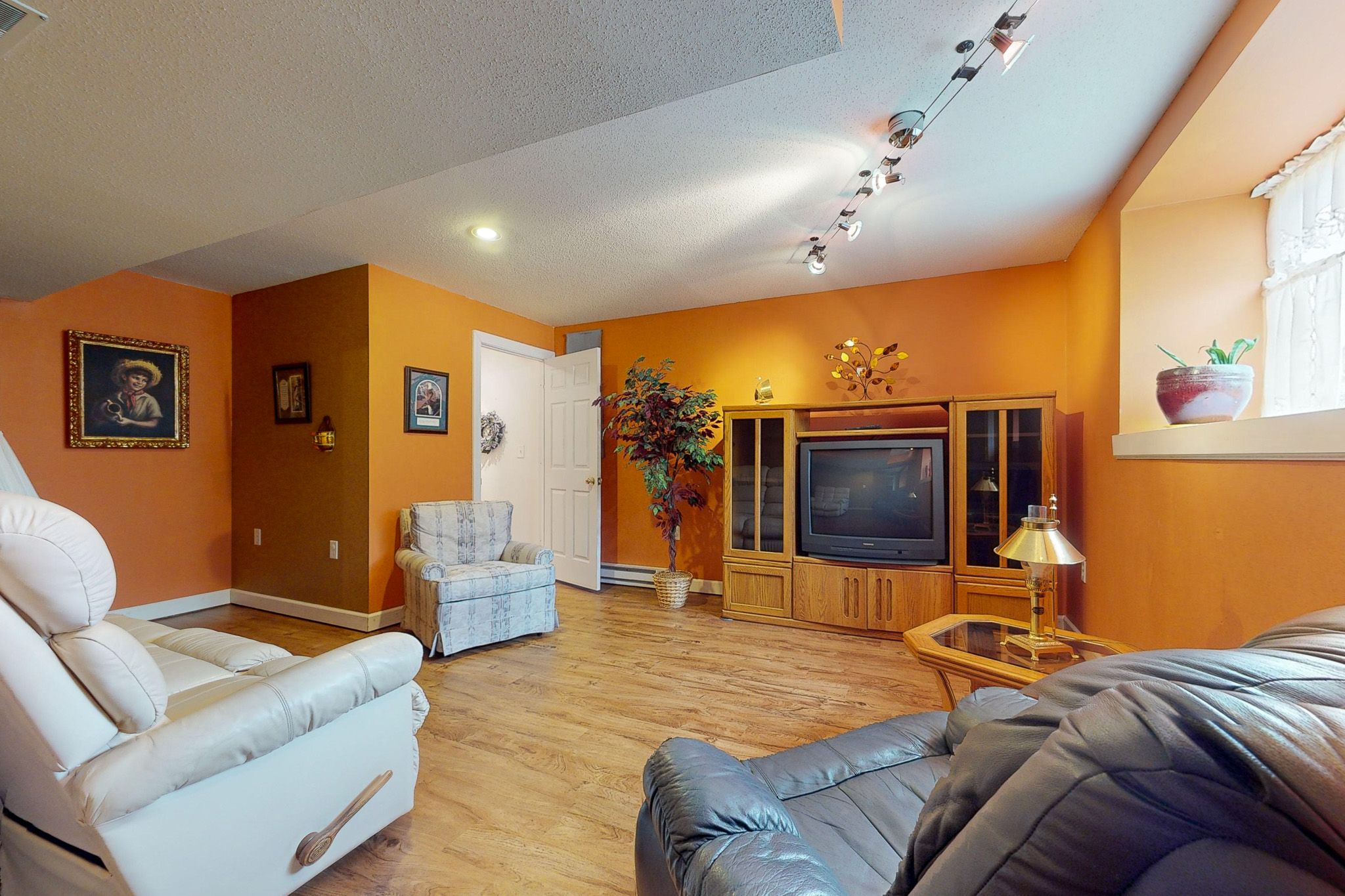 335 Highland Ave, Fairfax, IA, Image 17