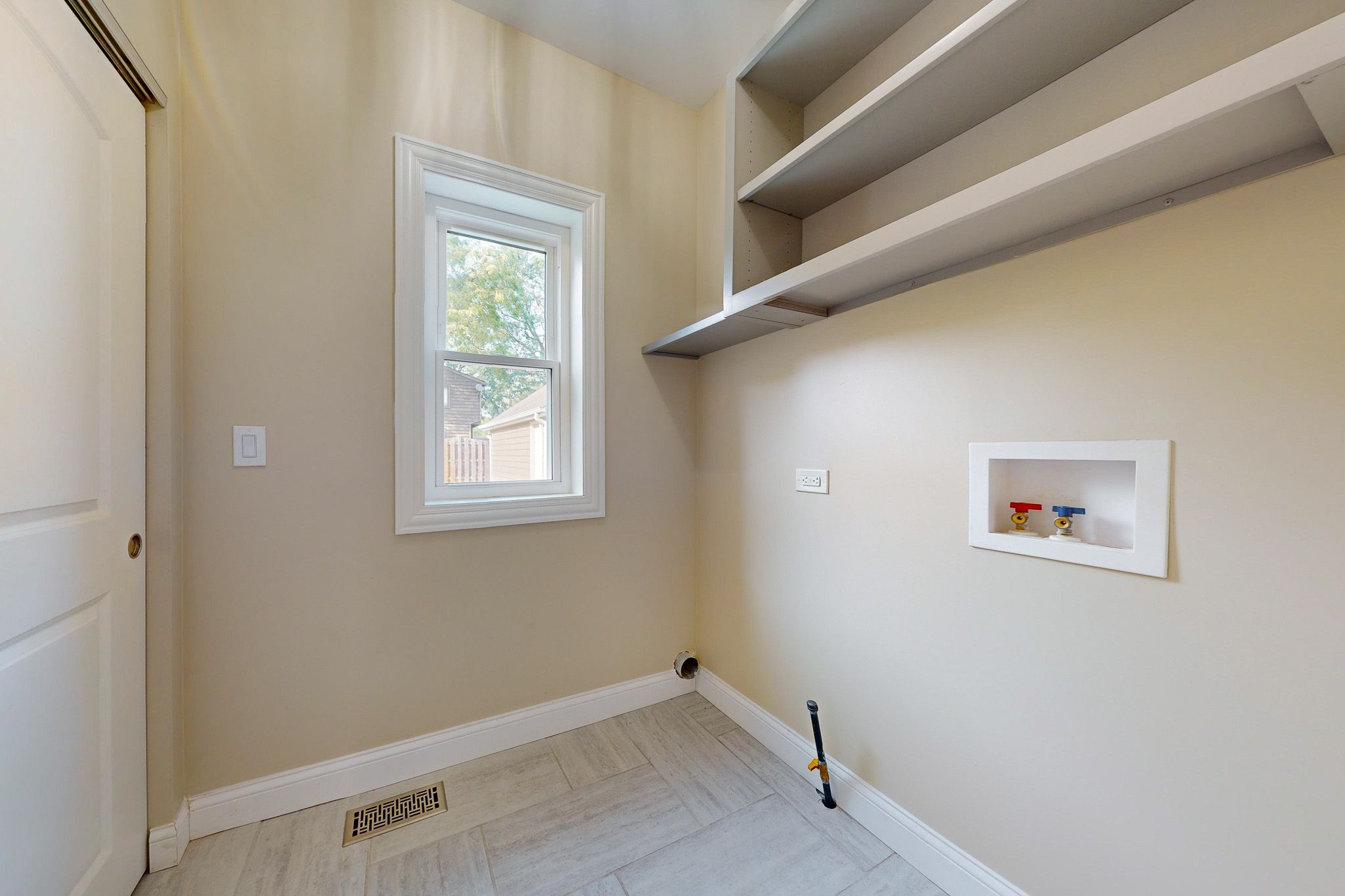 130 W Ellis Ave, Libertyville, IL, Image 12