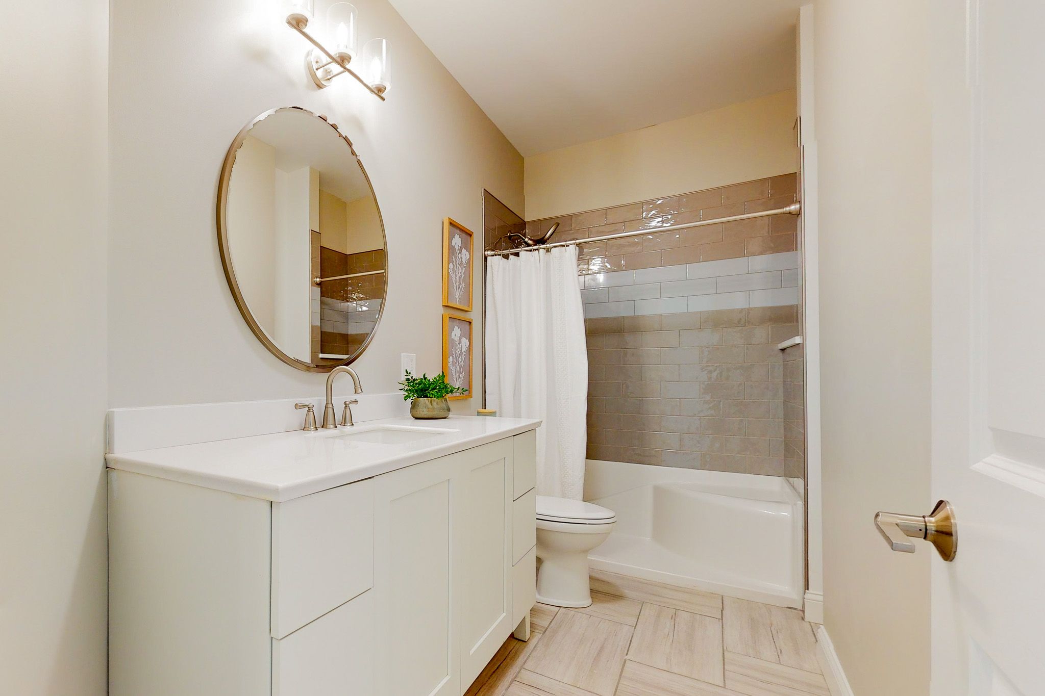 130 W Ellis Ave, Libertyville, IL, Image 21