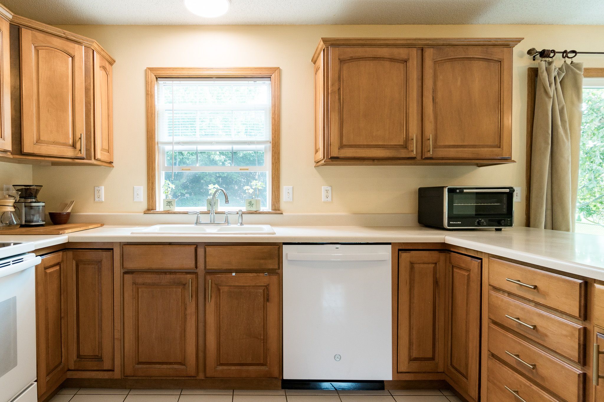 7608 Hampshire Dr NE, Cedar Rapids, IA, Image 6