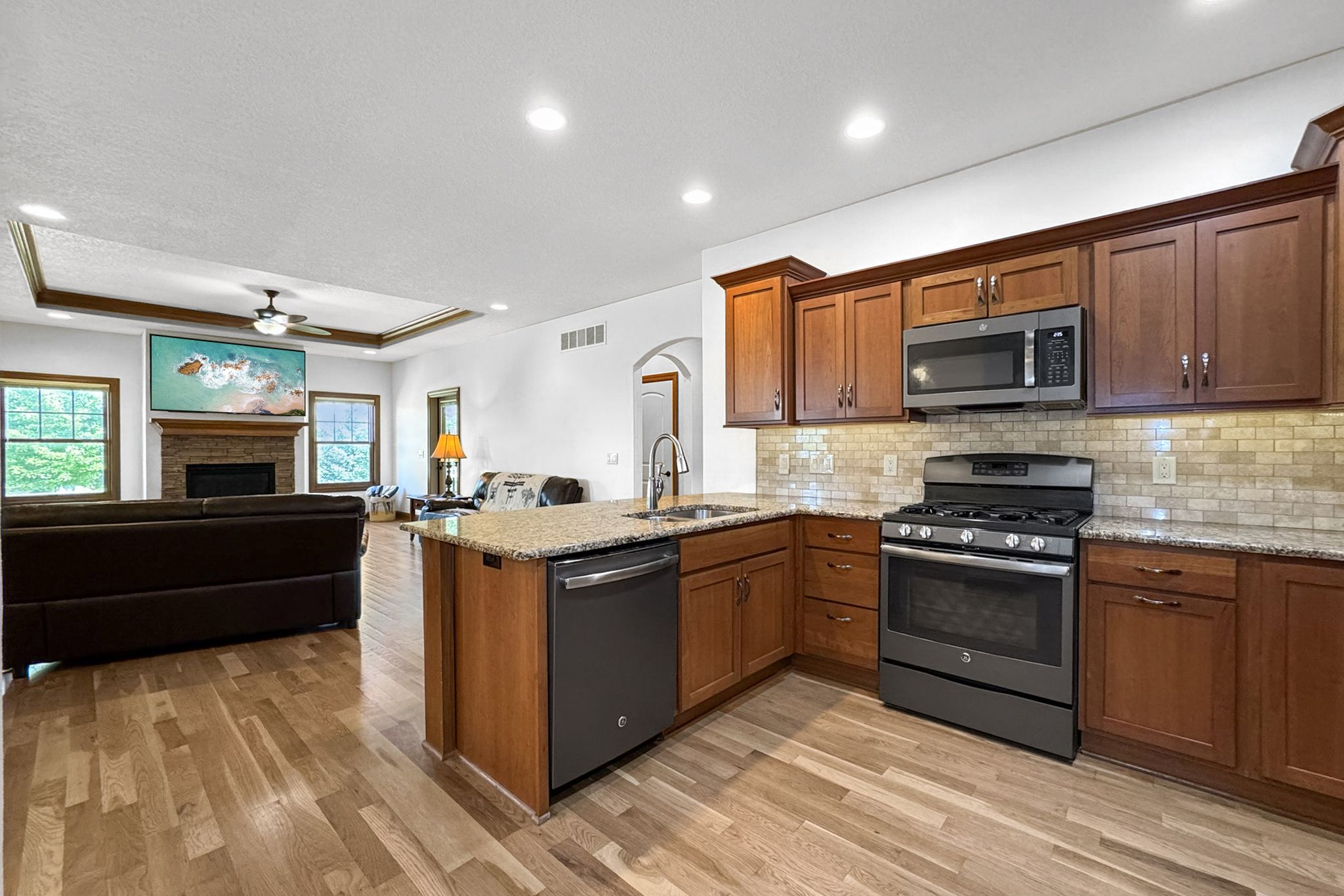 255 S 41st St, West Des Moines, IA, Image 9