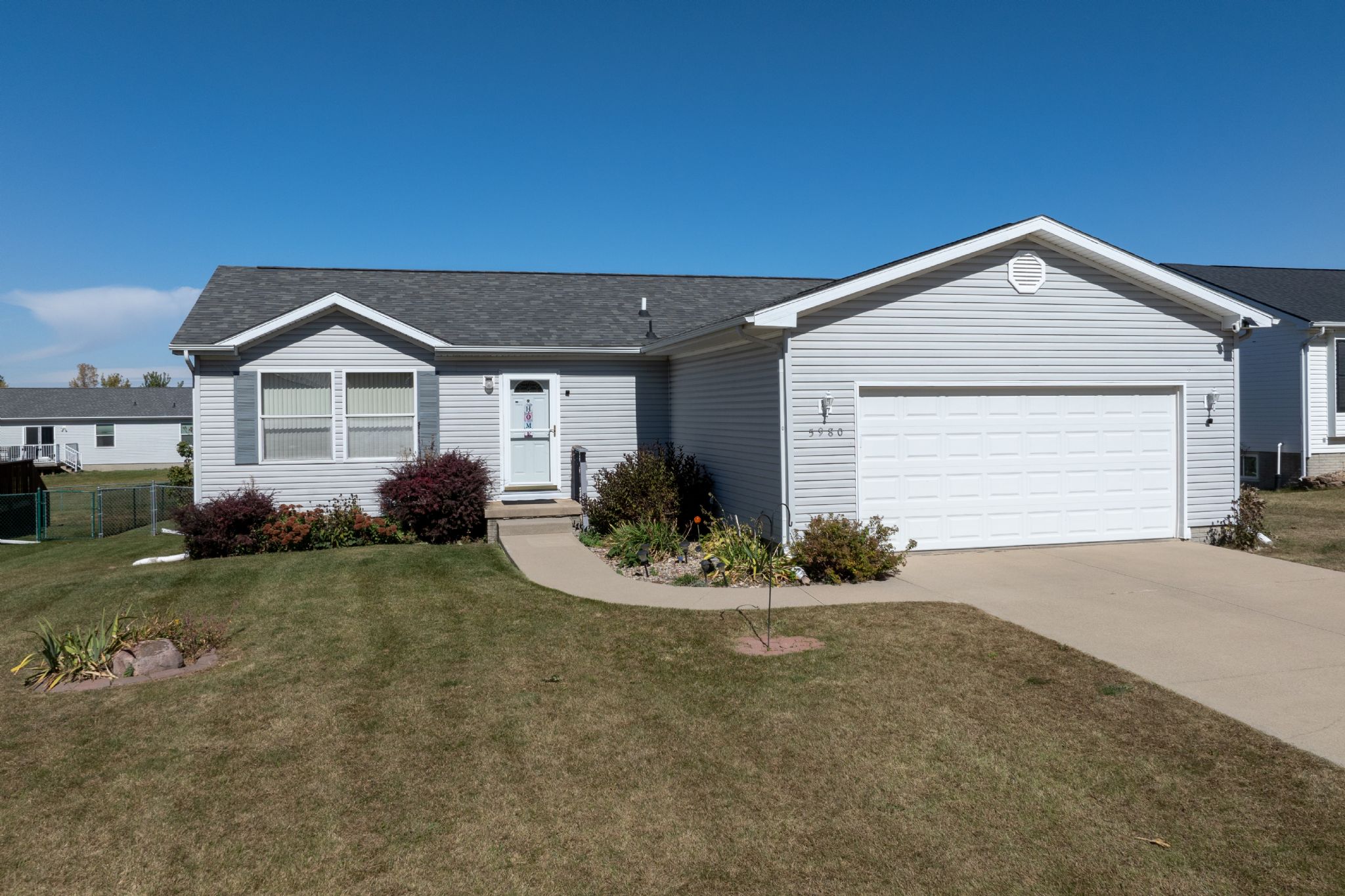 5980 Robinwood Ln, Marion, IA, Image 0