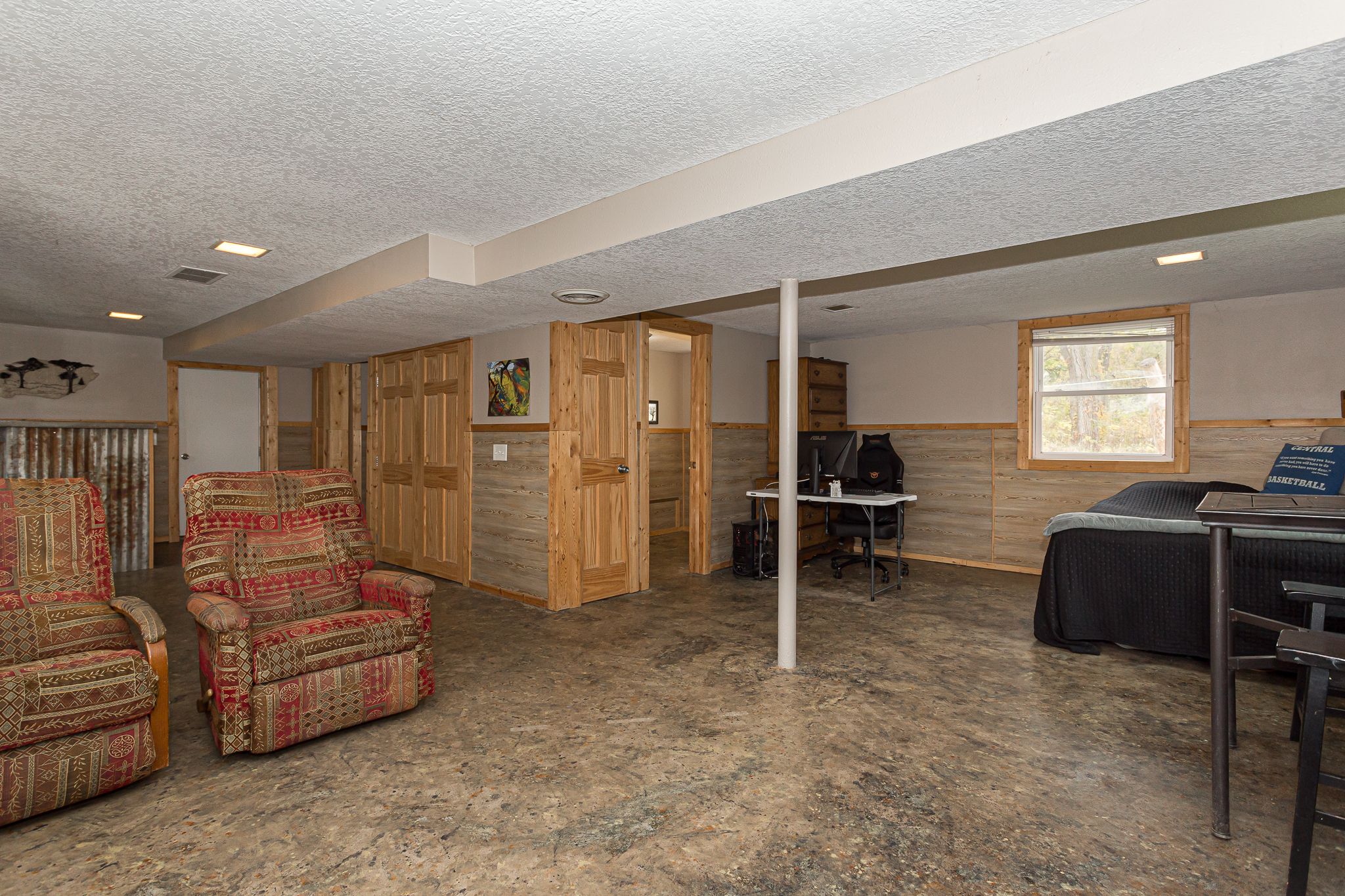 18225 249th Ave, Pleasant Valley, IA, Image 23