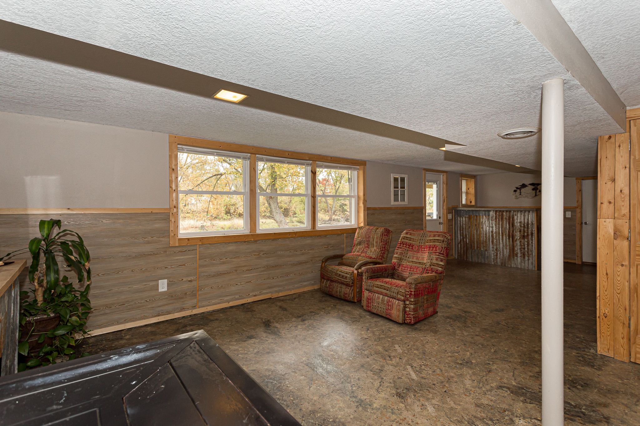 18225 249th Ave, Pleasant Valley, IA, Image 25