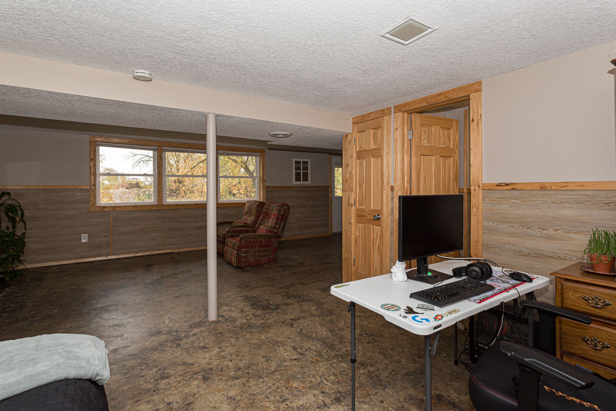 18225 249th Ave, Pleasant Valley, IA, Image 27