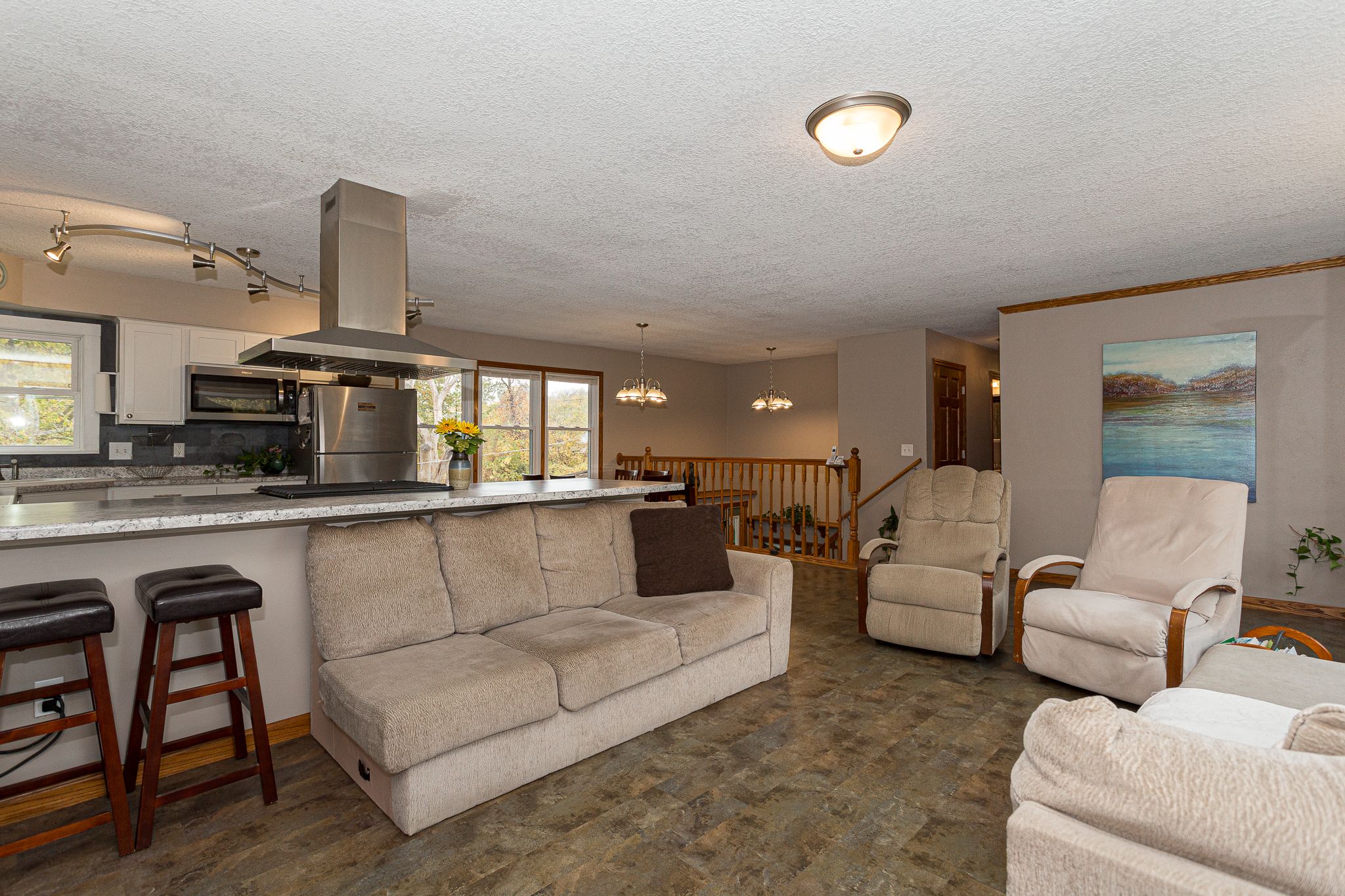 18225 249th Ave, Pleasant Valley, IA, Image 4