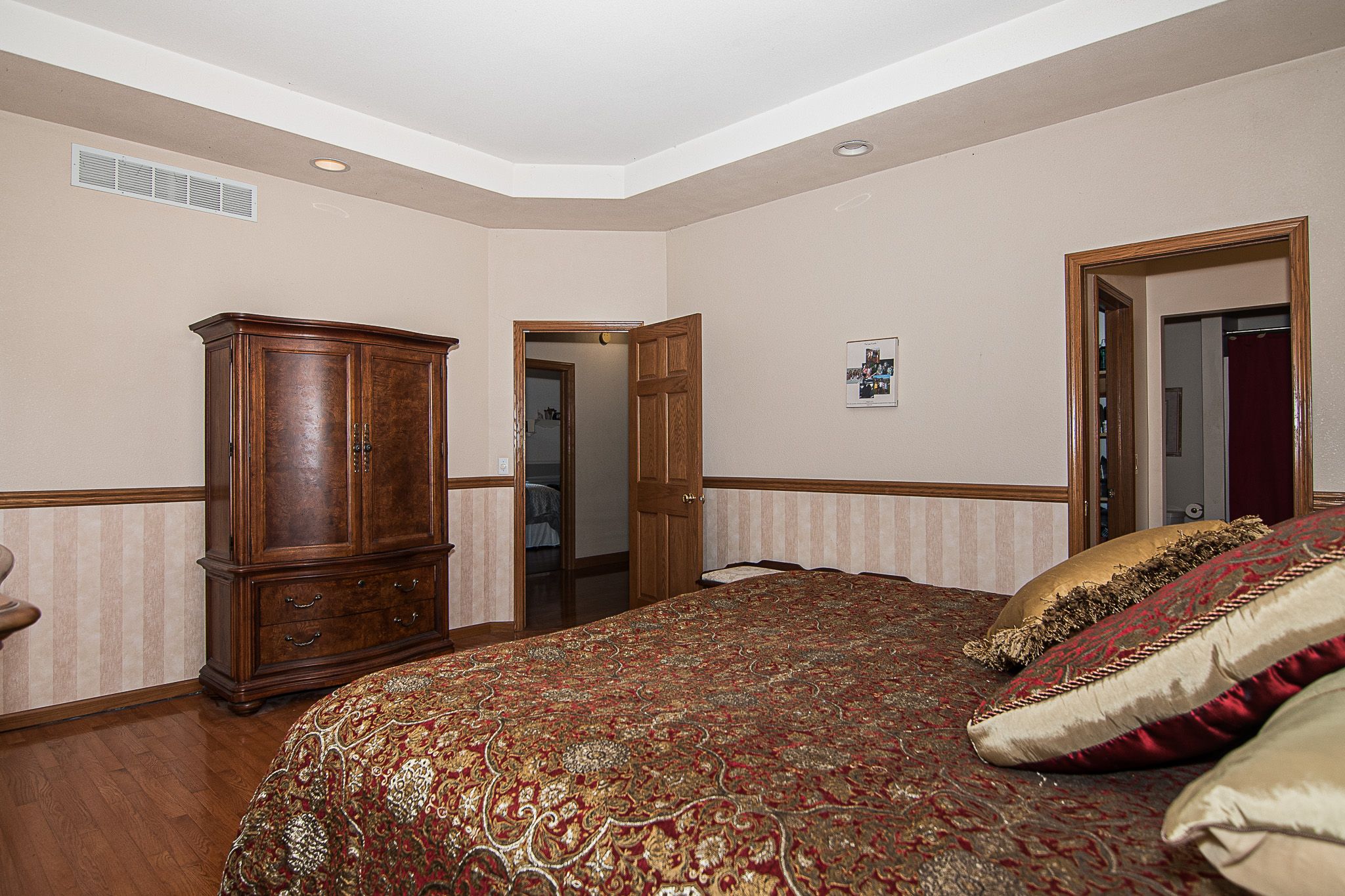 15807 Woodmoor Drive, Dubuque, IA, Image 13