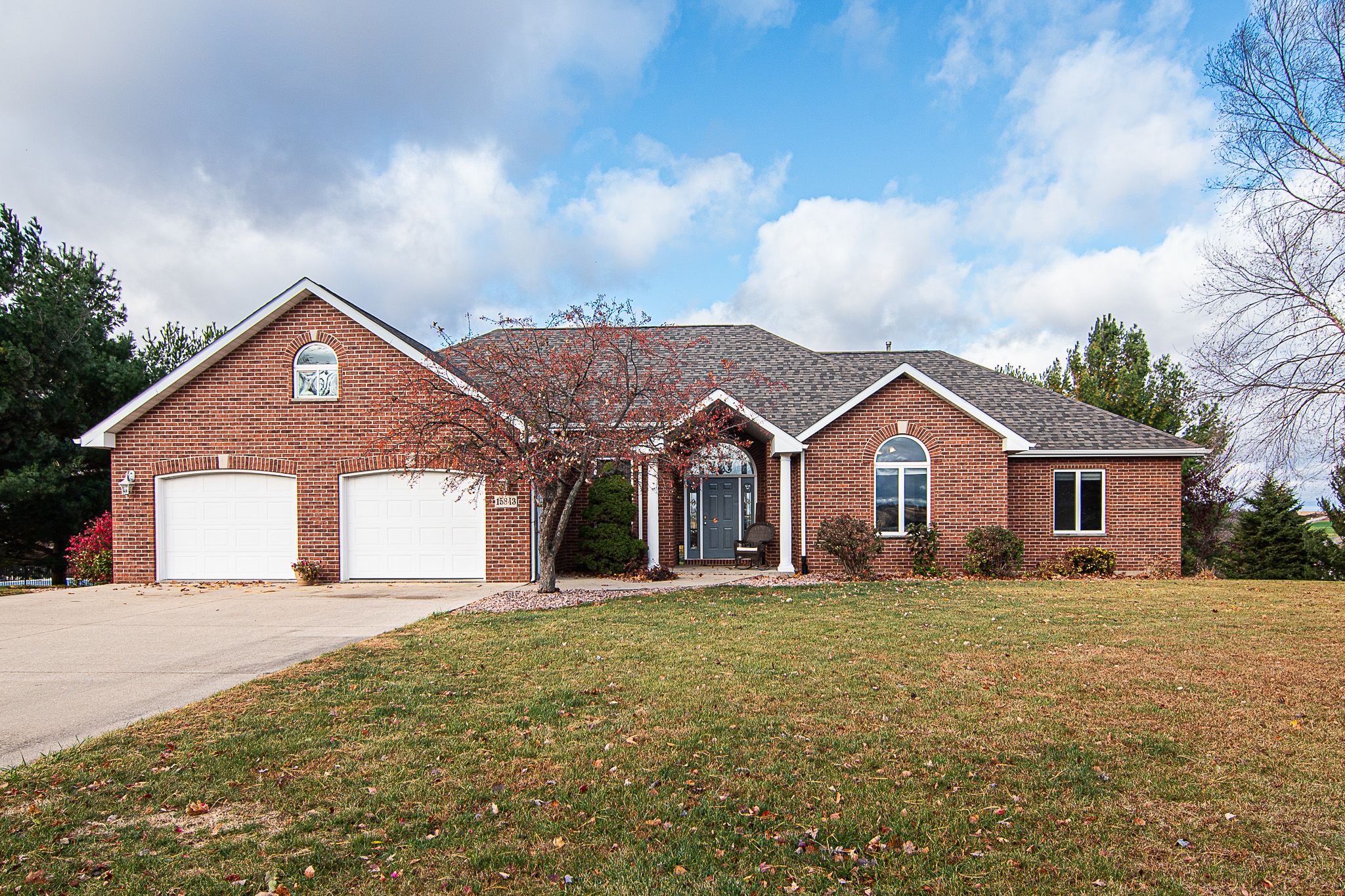 15807 Woodmoor Drive, Dubuque, IA, Image 0