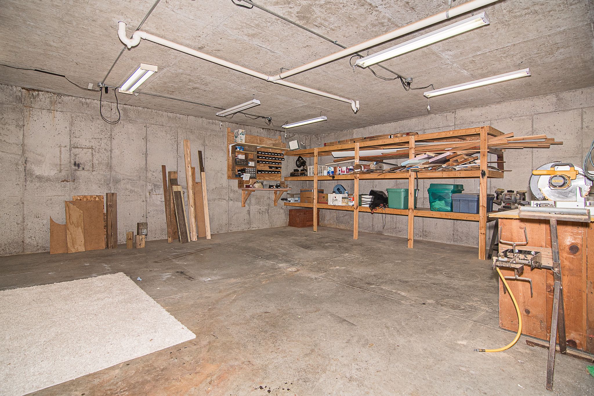 15807 Woodmoor Drive, Dubuque, IA, Image 30