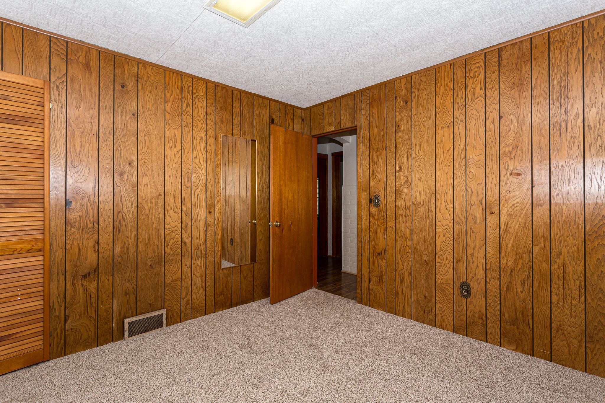 2316 E Pleasant St, Davenport, IA, Image 13