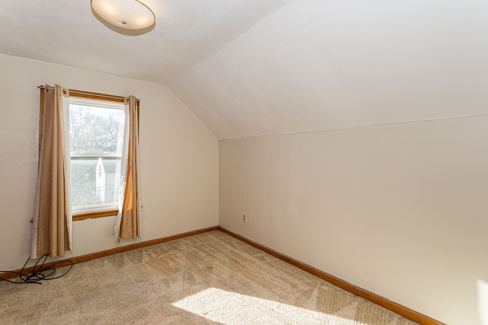 2316 E Pleasant St, Davenport, IA, Image 15