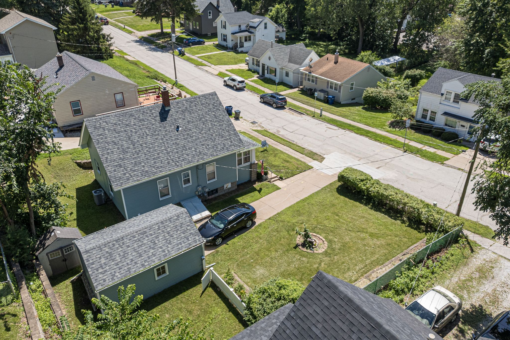 2316 E Pleasant St, Davenport, IA, Image 23