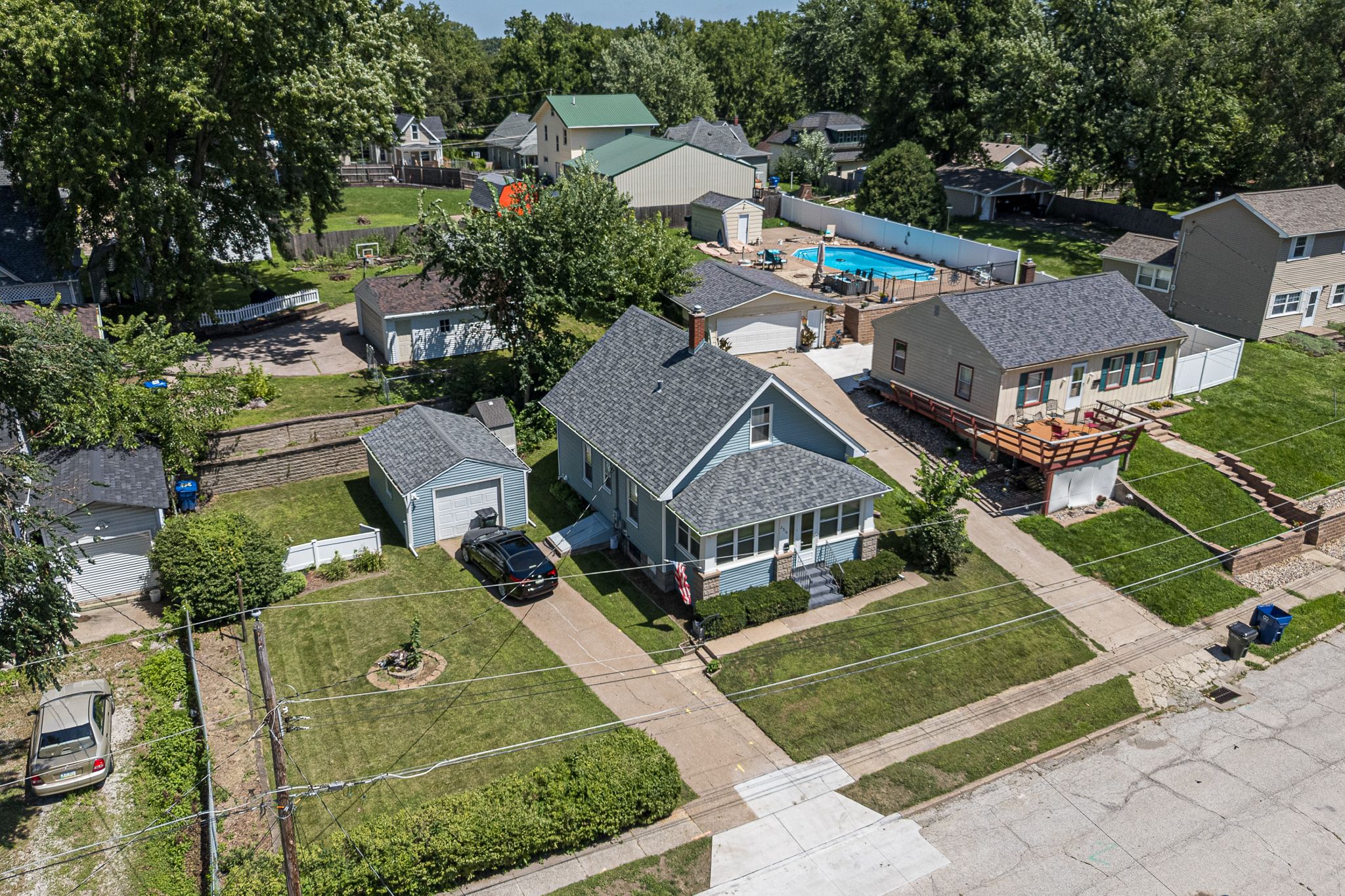 2316 E Pleasant St, Davenport, IA, Image 1